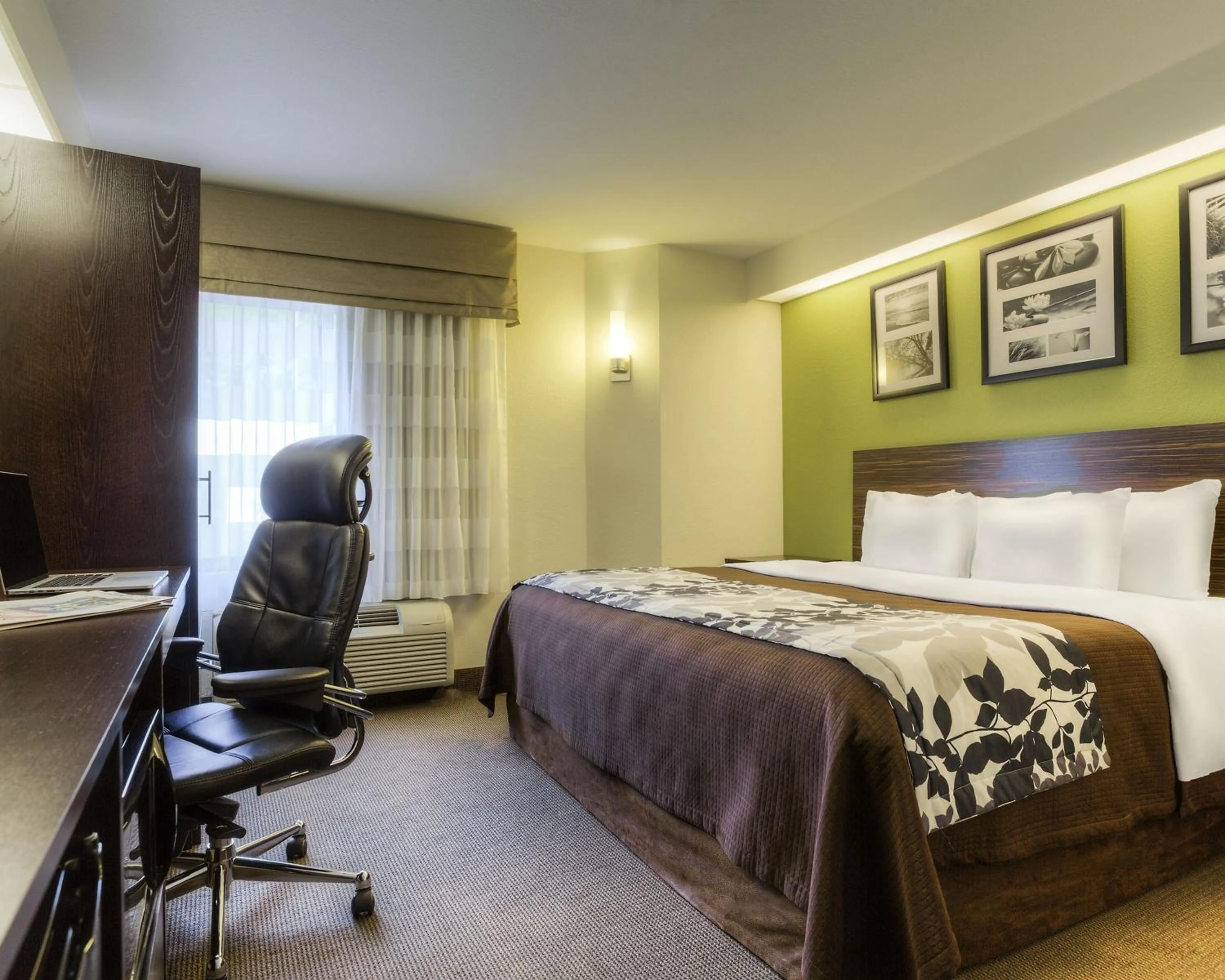 Bed in Sleep Inn Bryson City - Cherokee Area