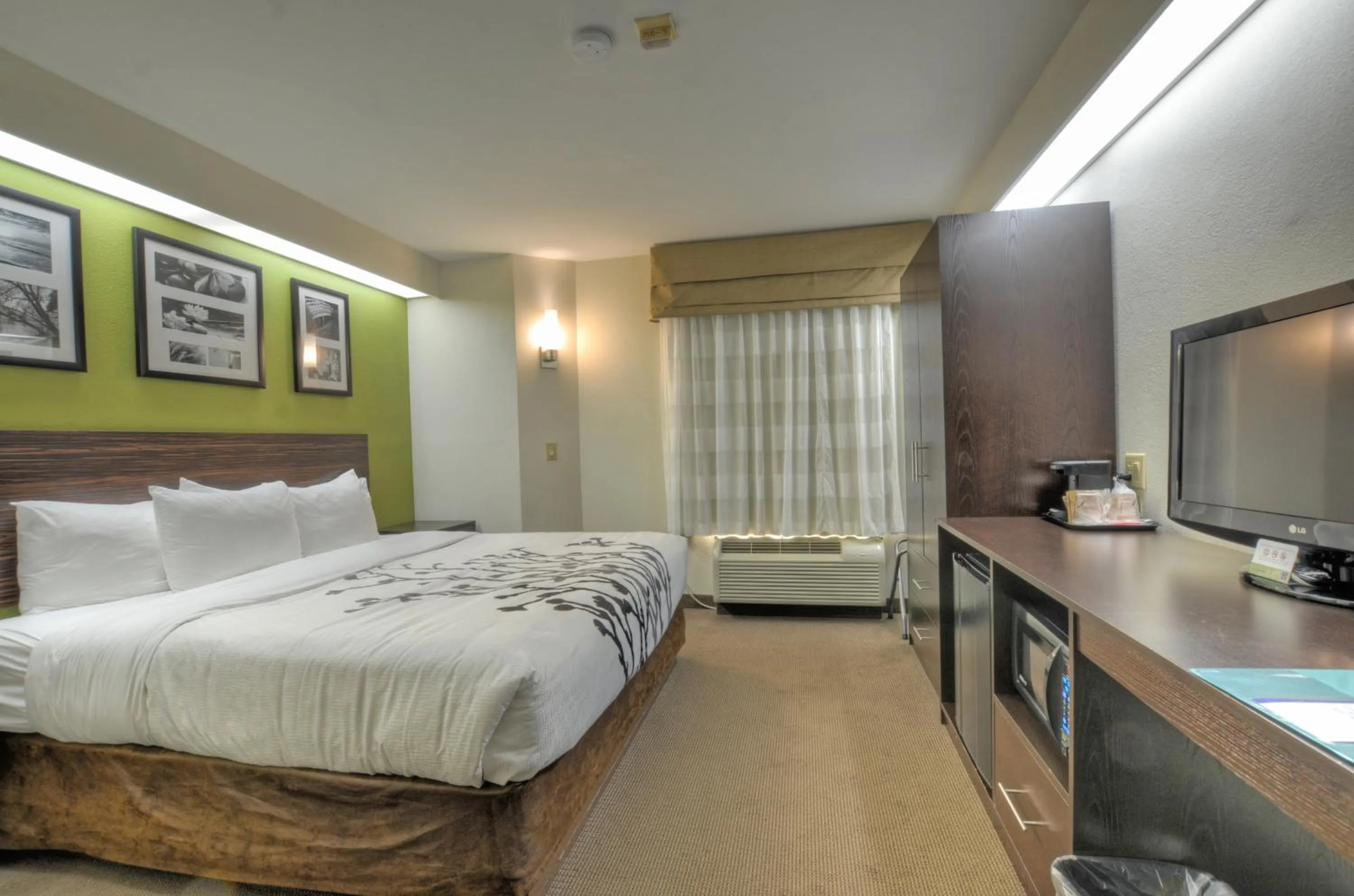 Bed in Sleep Inn Bryson City - Cherokee Area