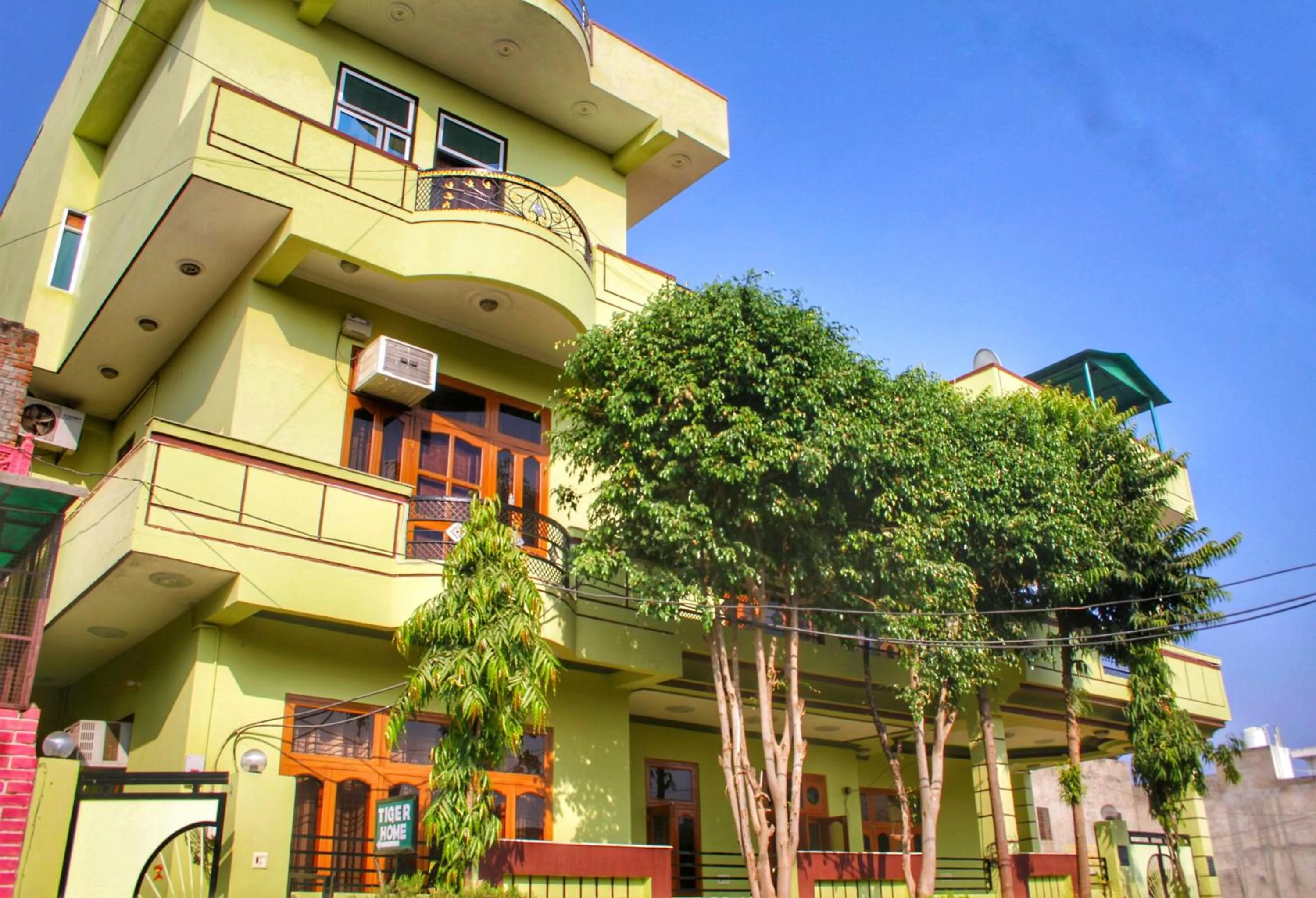 Property building in Ranthambore Tiger Home