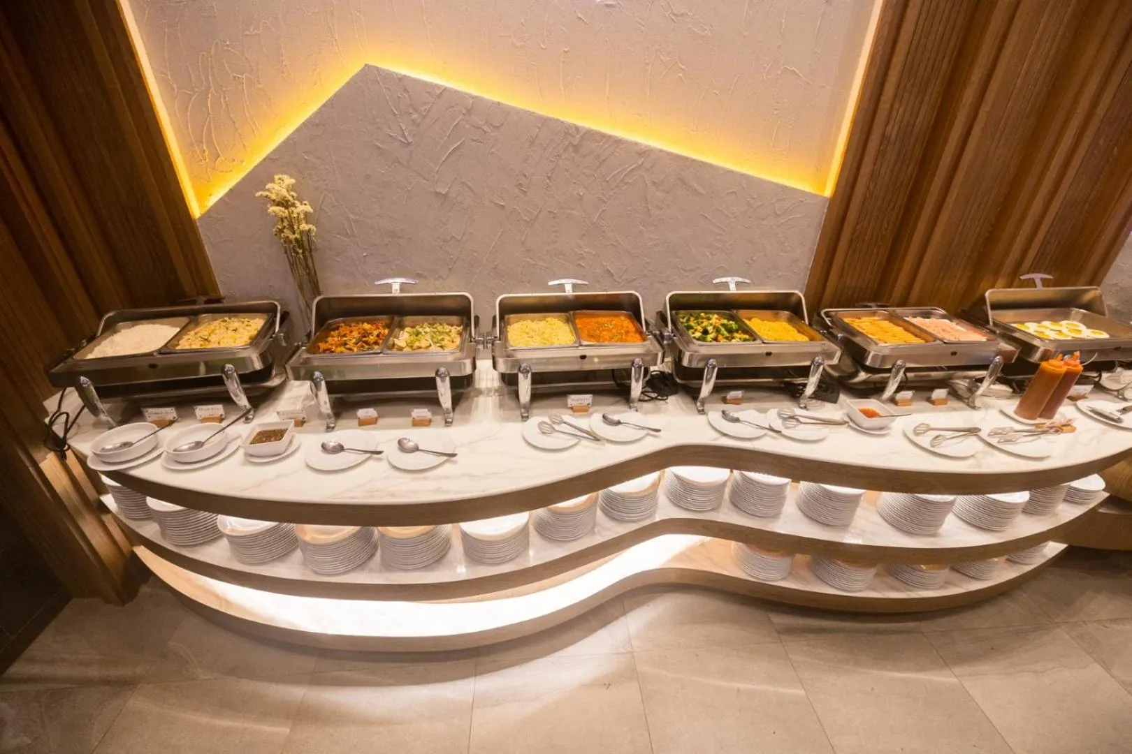 Restaurant/places to eat in Ananta Burin Resort - SHA Extra Plus