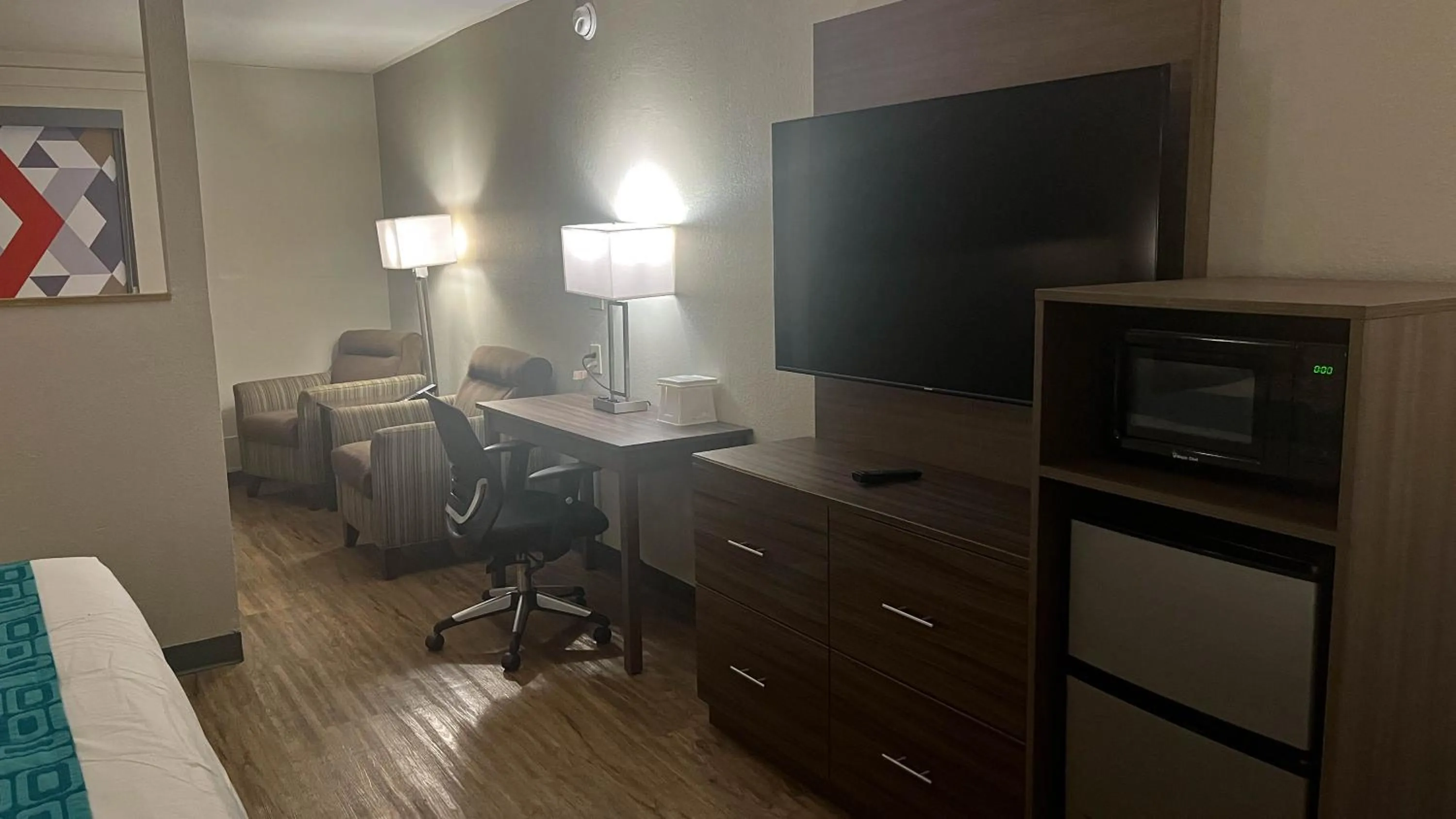 Bed in Motel 6 Lake City, FL – Medical Center