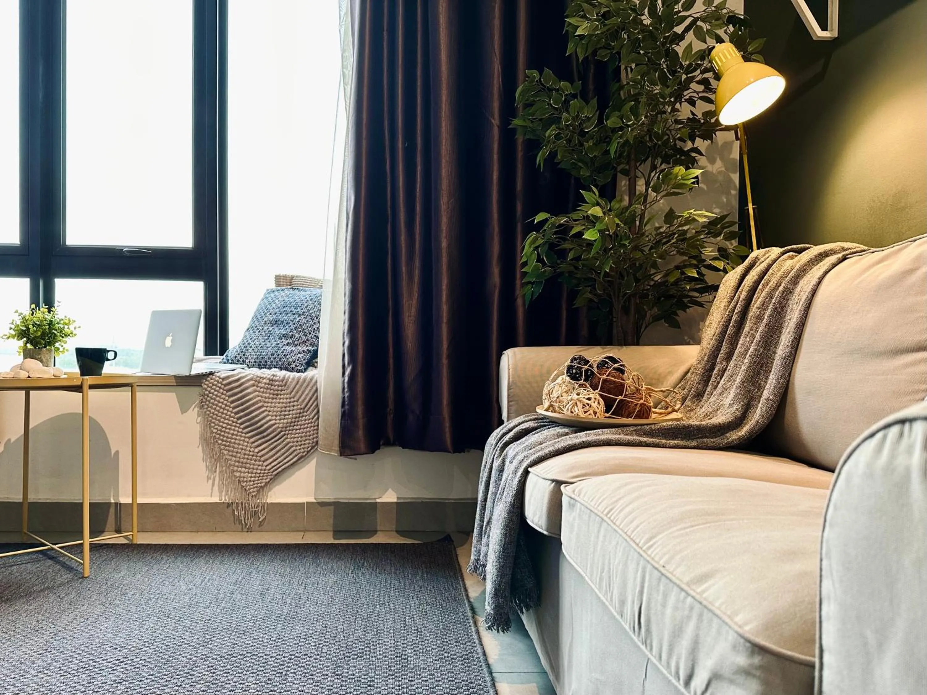 One-Bedroom Apartment in Cozy Kanvas Soho Suites
