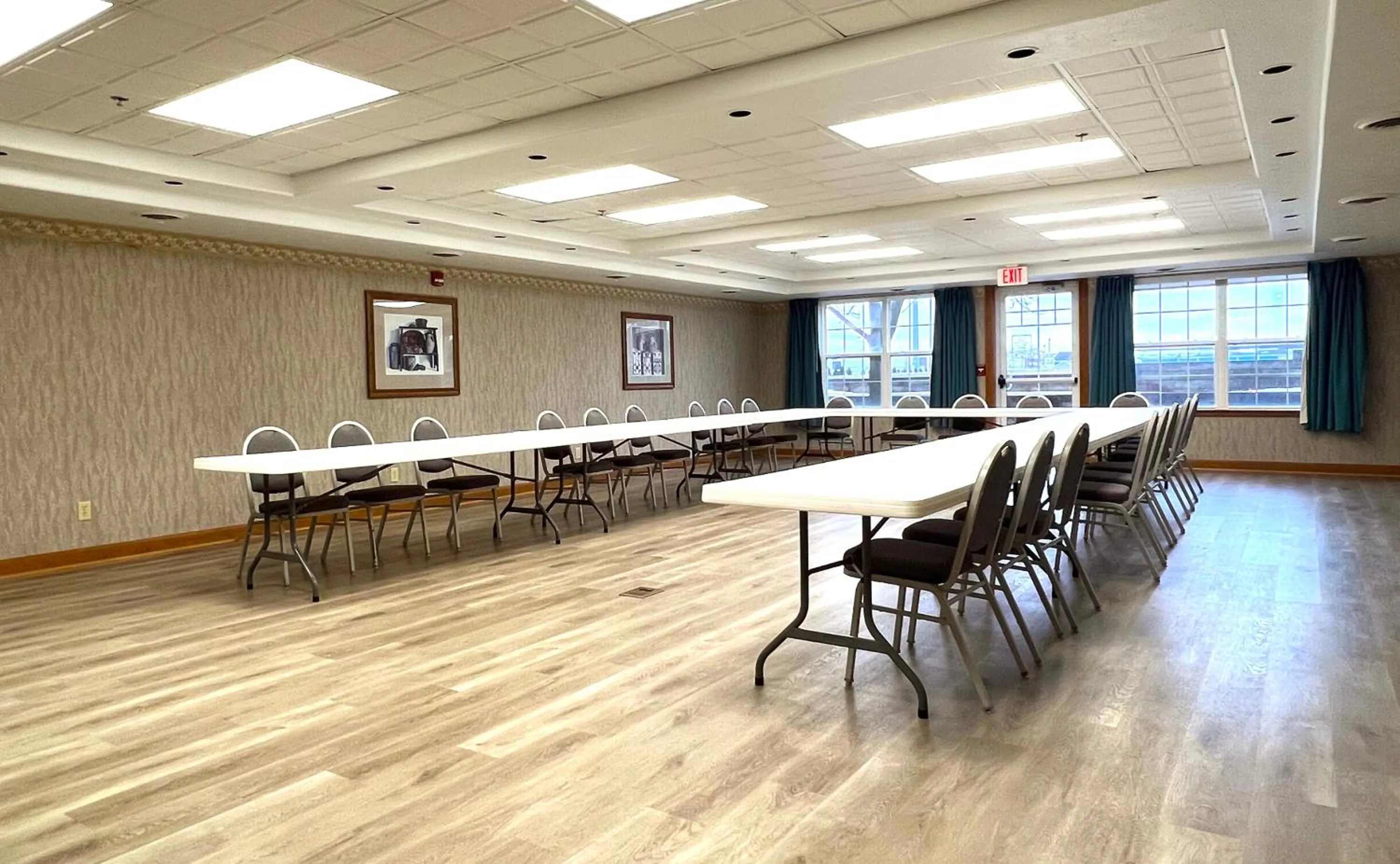 Meeting/conference room in Van Buren Hotel