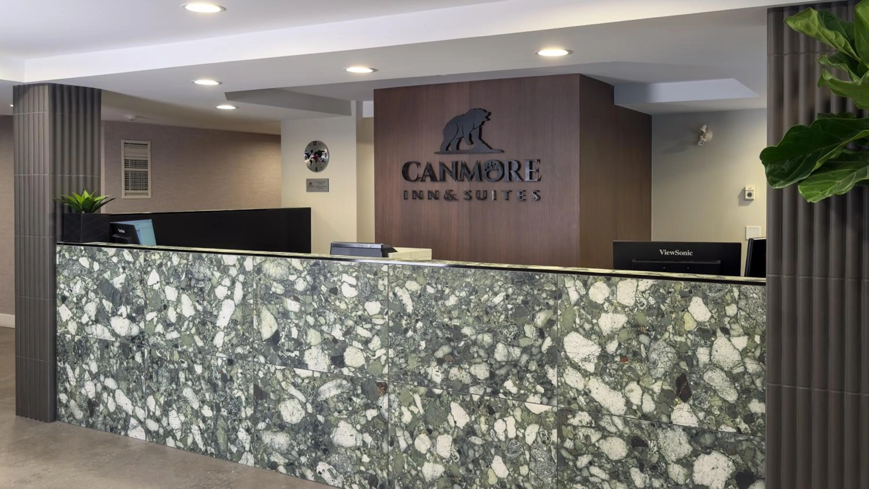 Lobby or reception in Canmore Inn & Suites