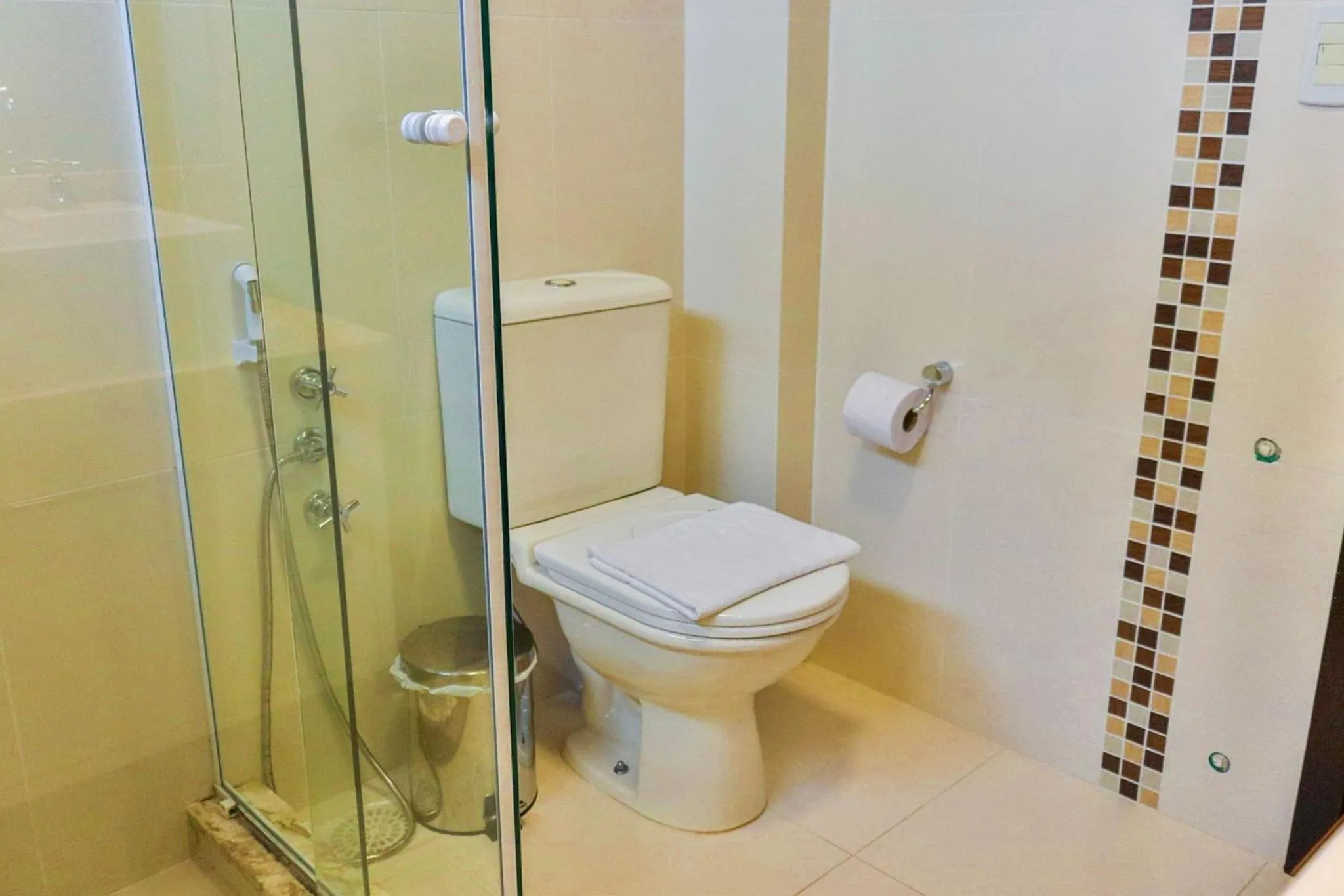 Toilet in LOCAR-IN Gramado Residencial Siena Centro