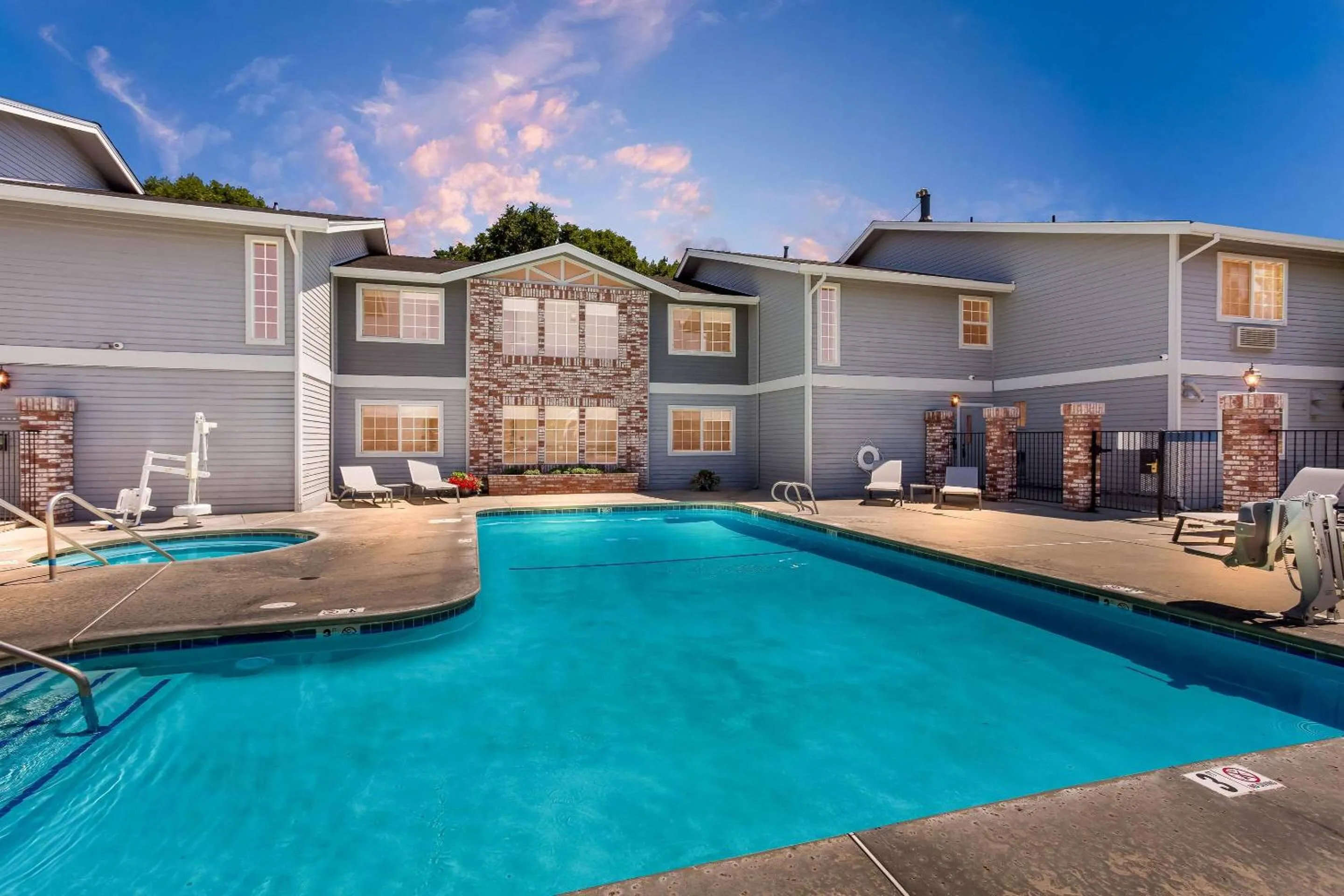 Pool view in Comfort Inn & Suites Susanville