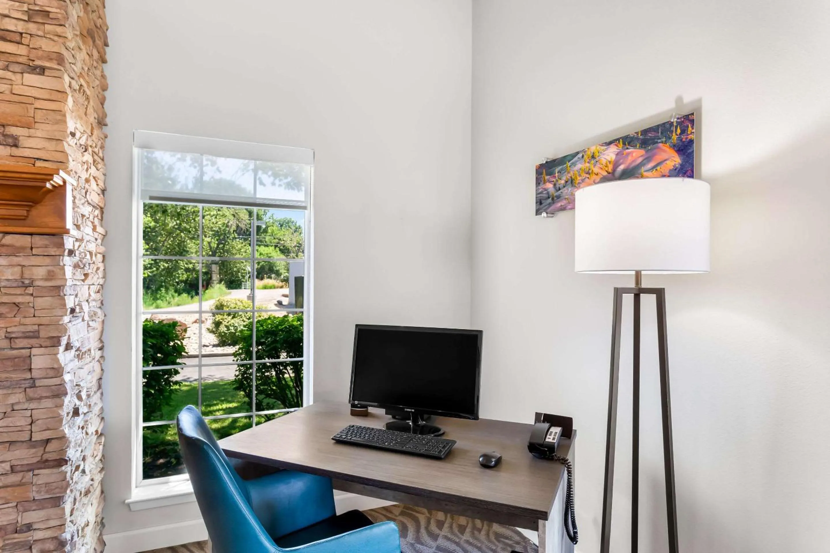 Business facilities in Comfort Inn & Suites Susanville