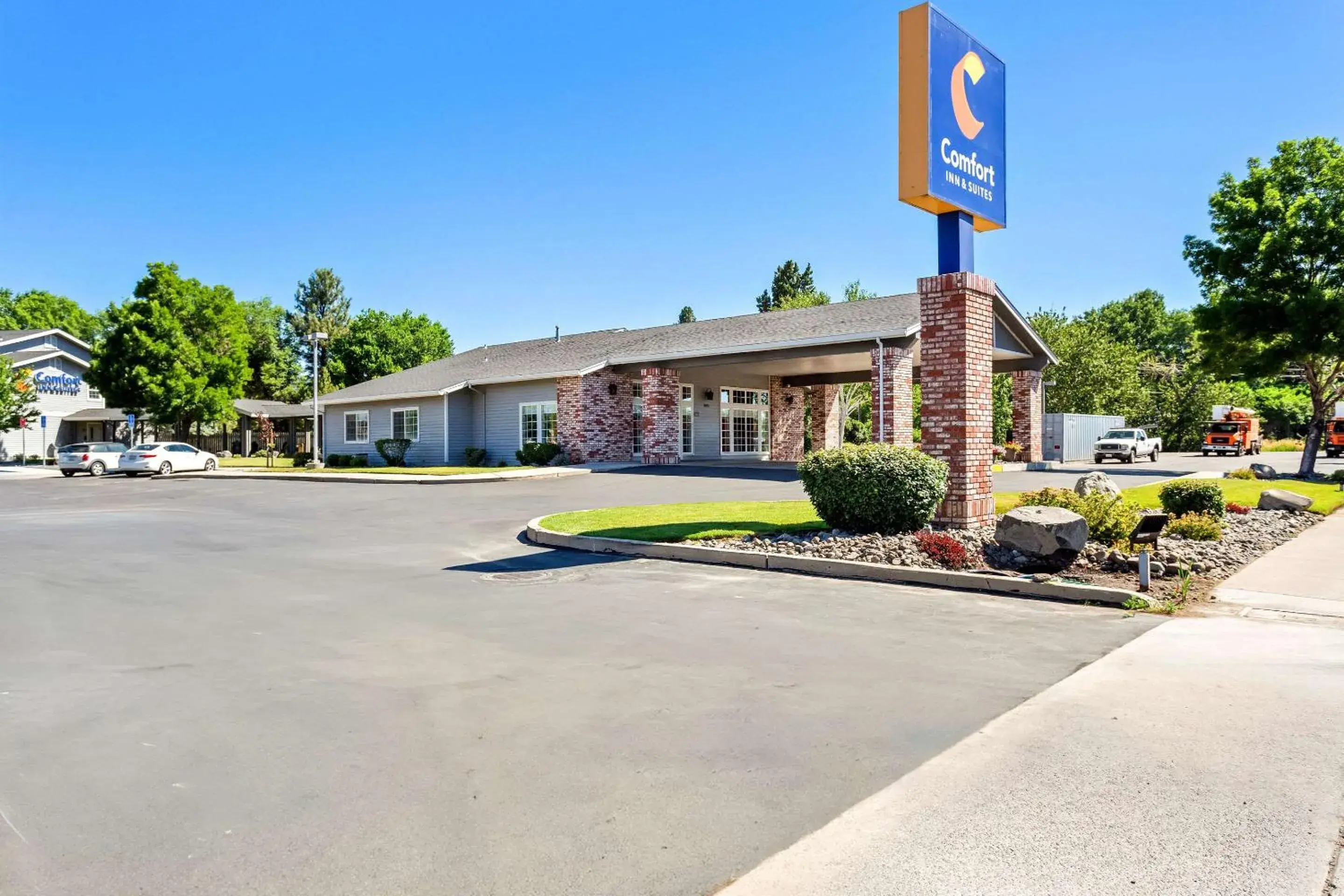 Property building in Comfort Inn & Suites Susanville Property building in Comfort Inn & Suites Susanville