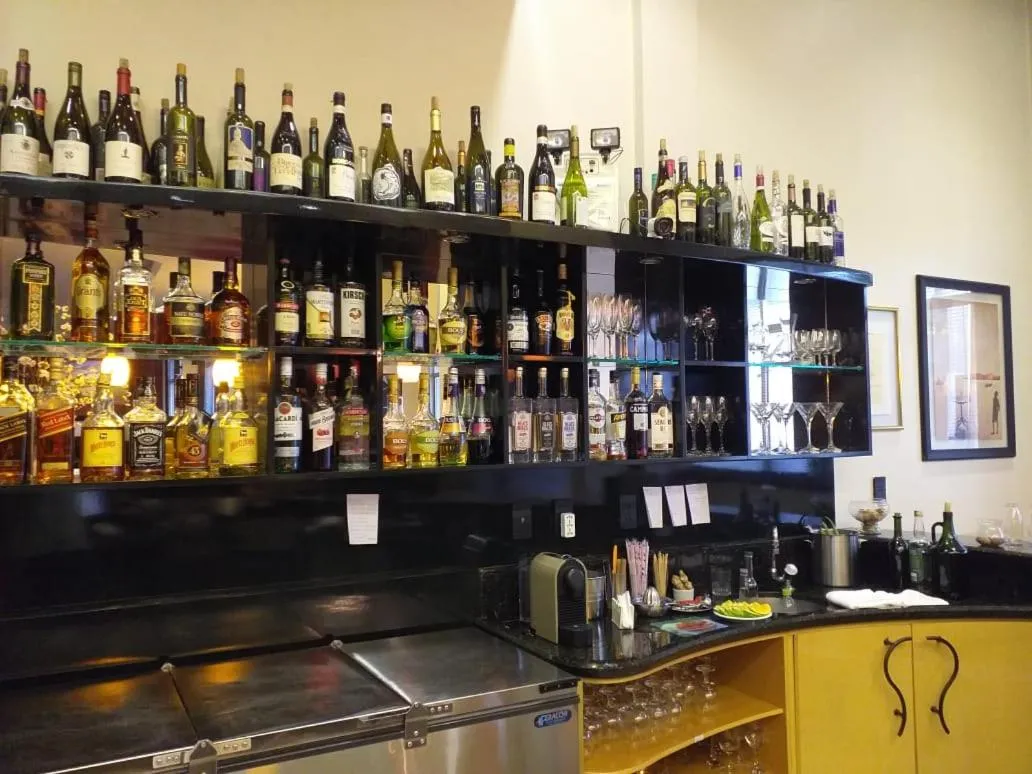 Restaurant/places to eat in Hotel Solaris