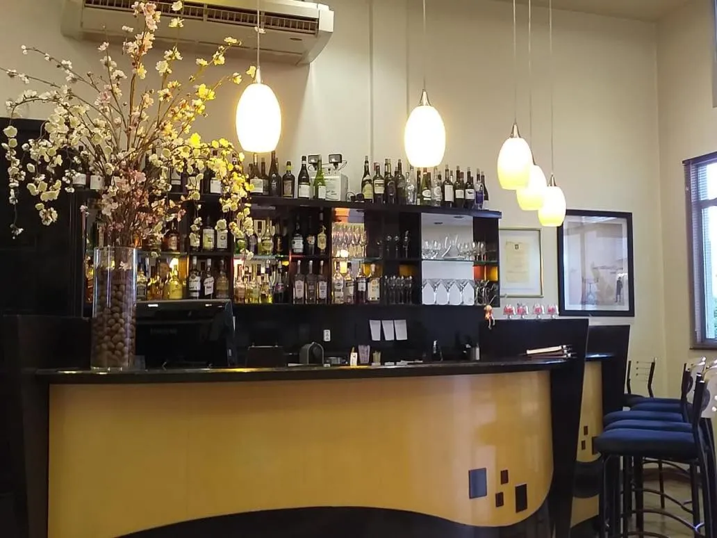Restaurant/places to eat in Hotel Solaris