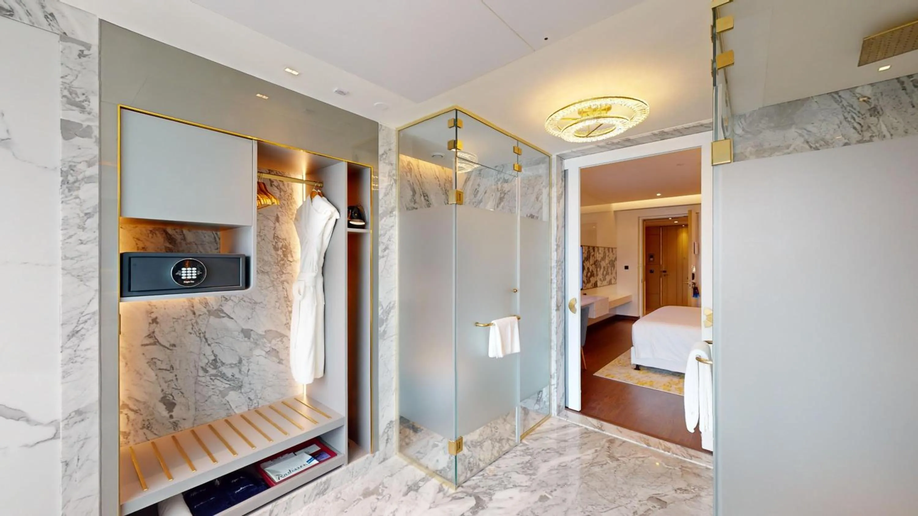 Bedroom, Bed in Radisson Blu Hotel & Suites GRT Chennai