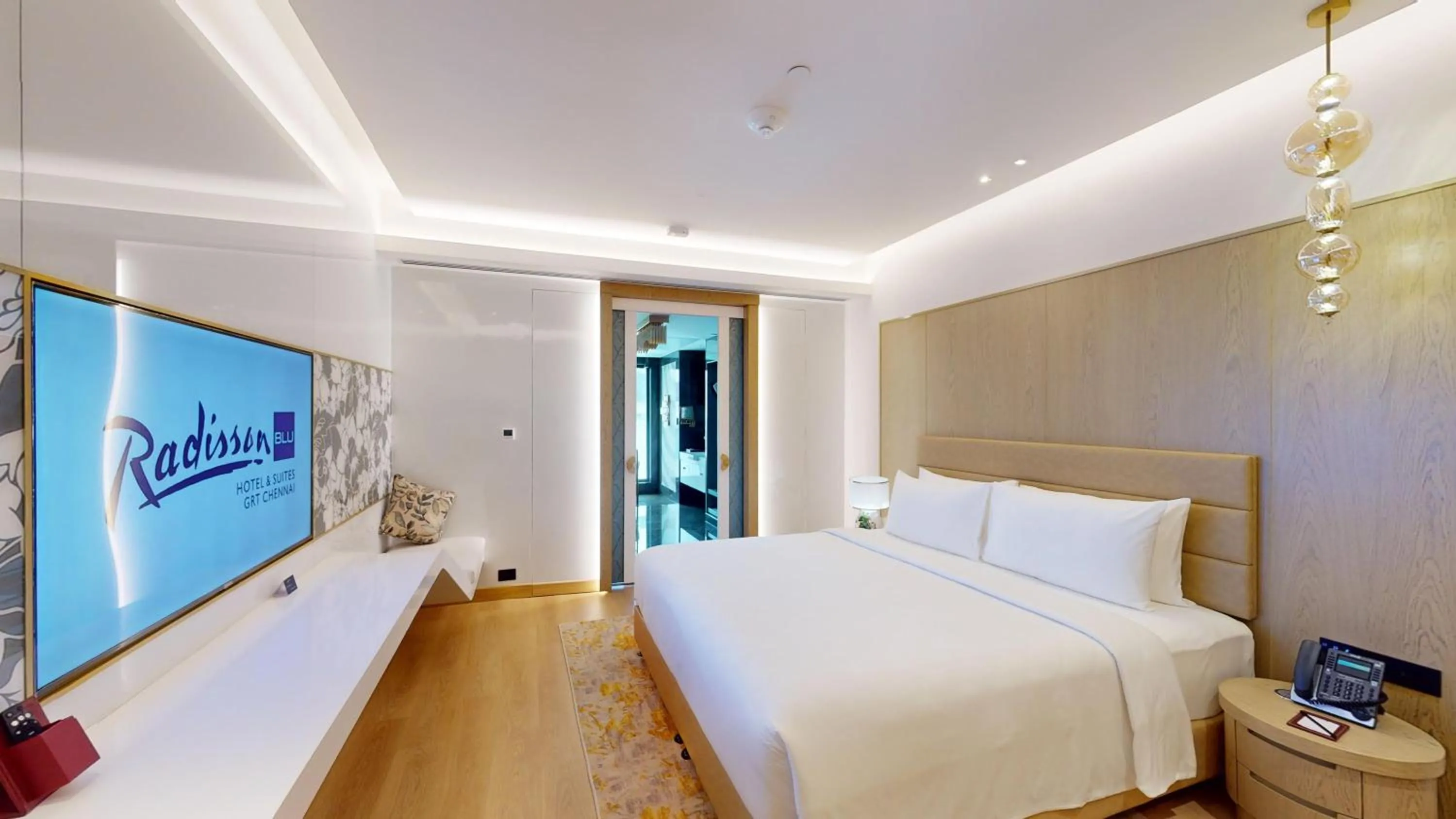 Bedroom, Bed in Radisson Blu Hotel & Suites GRT Chennai