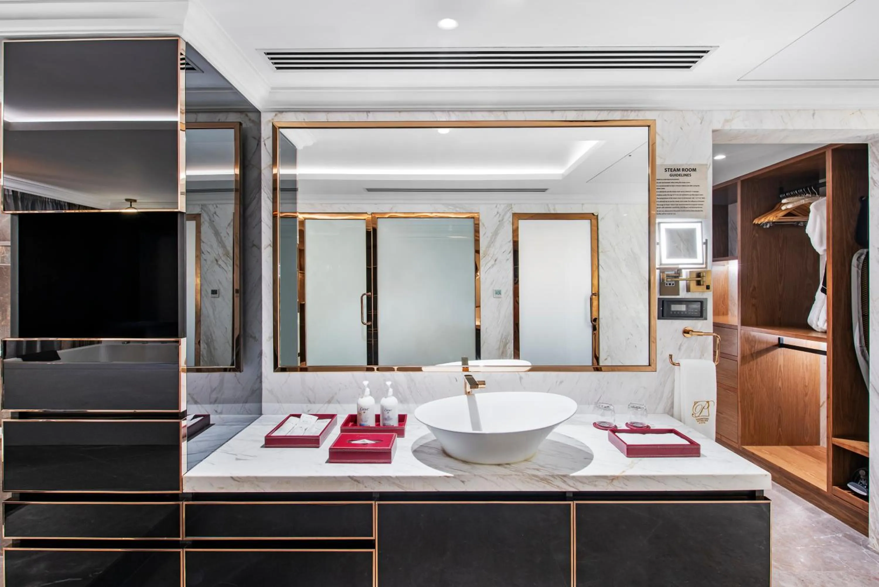 Bathroom, Bed in Radisson Blu Hotel & Suites GRT Chennai