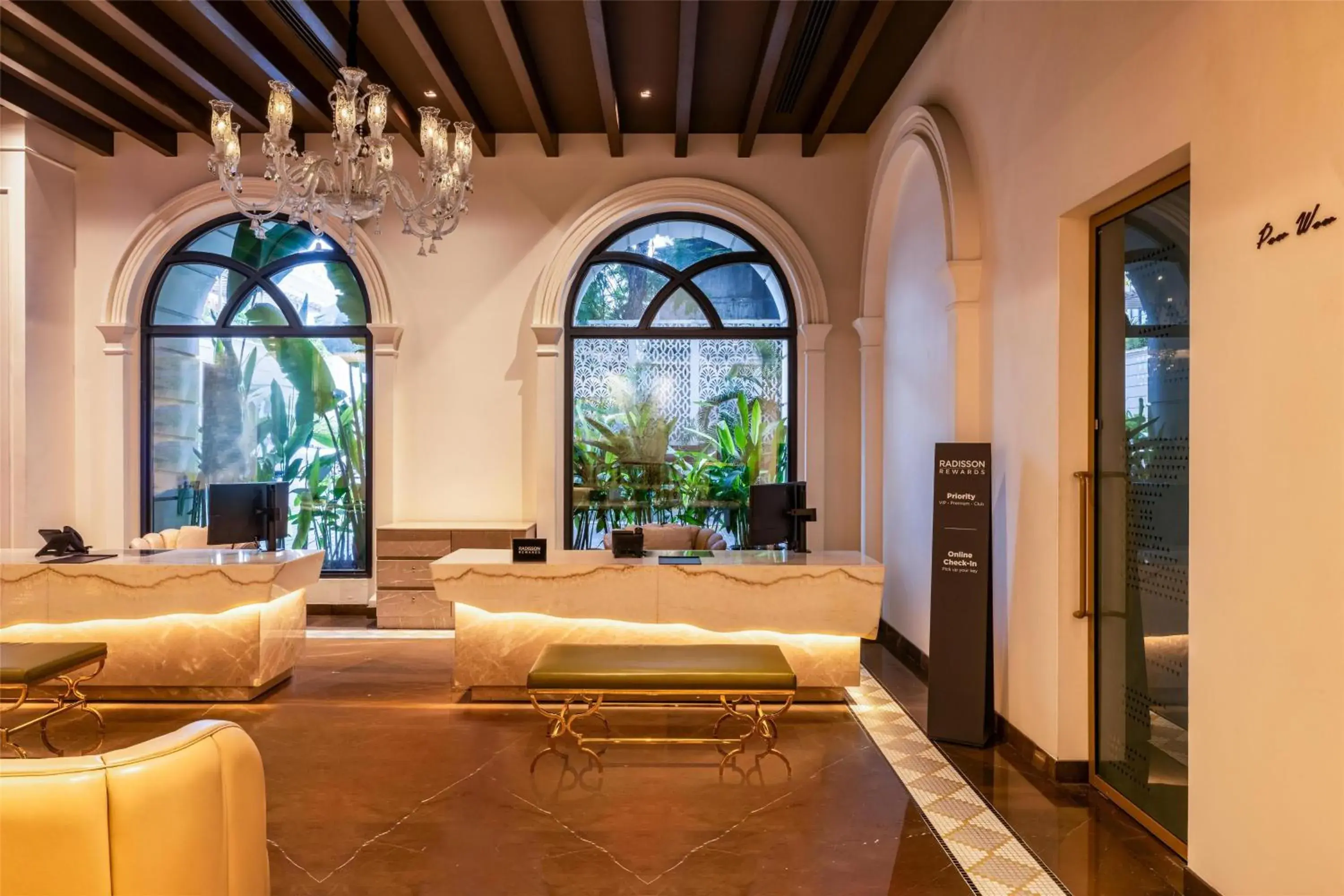 Lobby or reception in Radisson Blu Hotel & Suites GRT Chennai Lobby or reception in Radisson Blu Hotel & Suites GRT Chennai