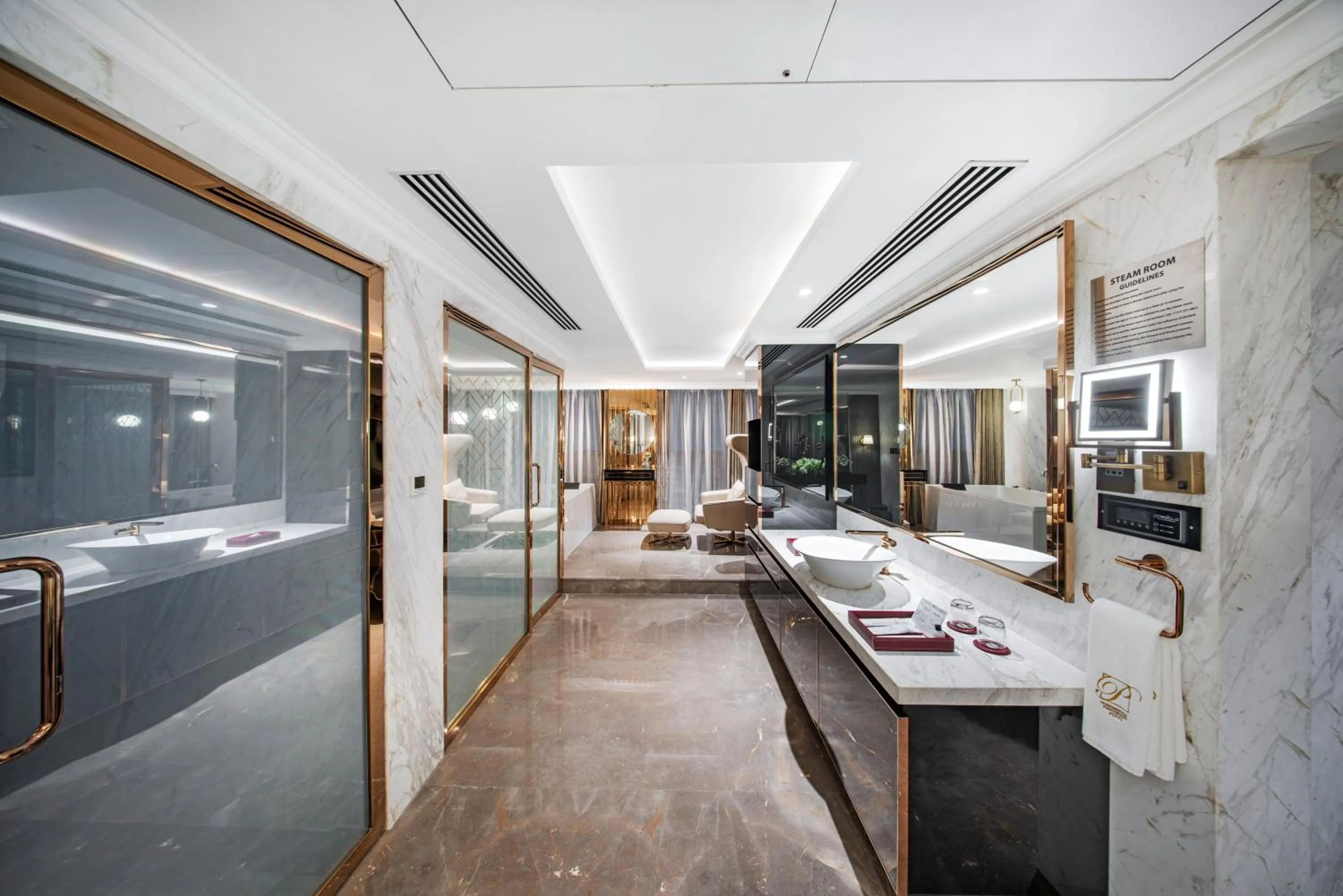 Bathroom in Radisson Blu Hotel & Suites GRT Chennai