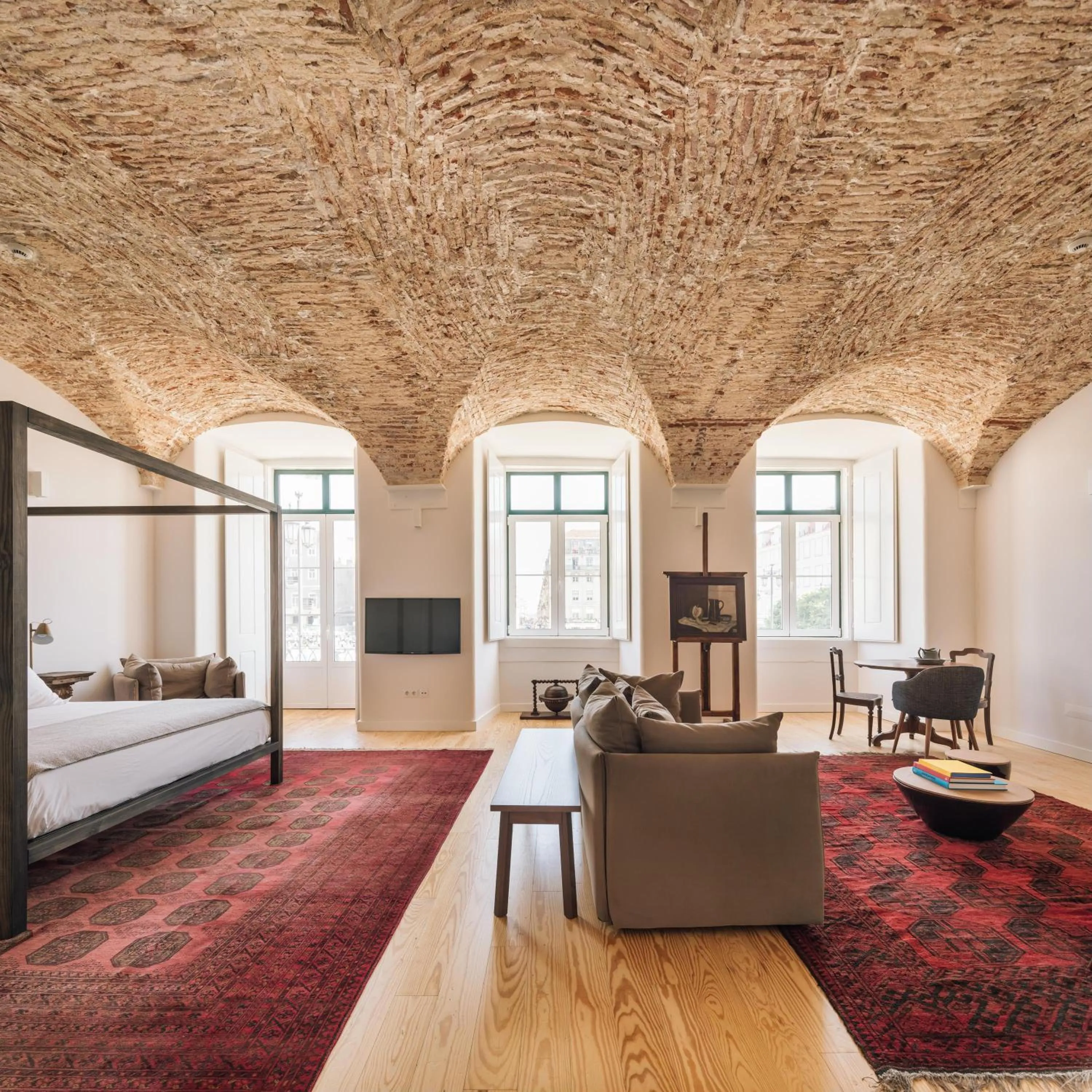 Bed in The Visionaire Apartments