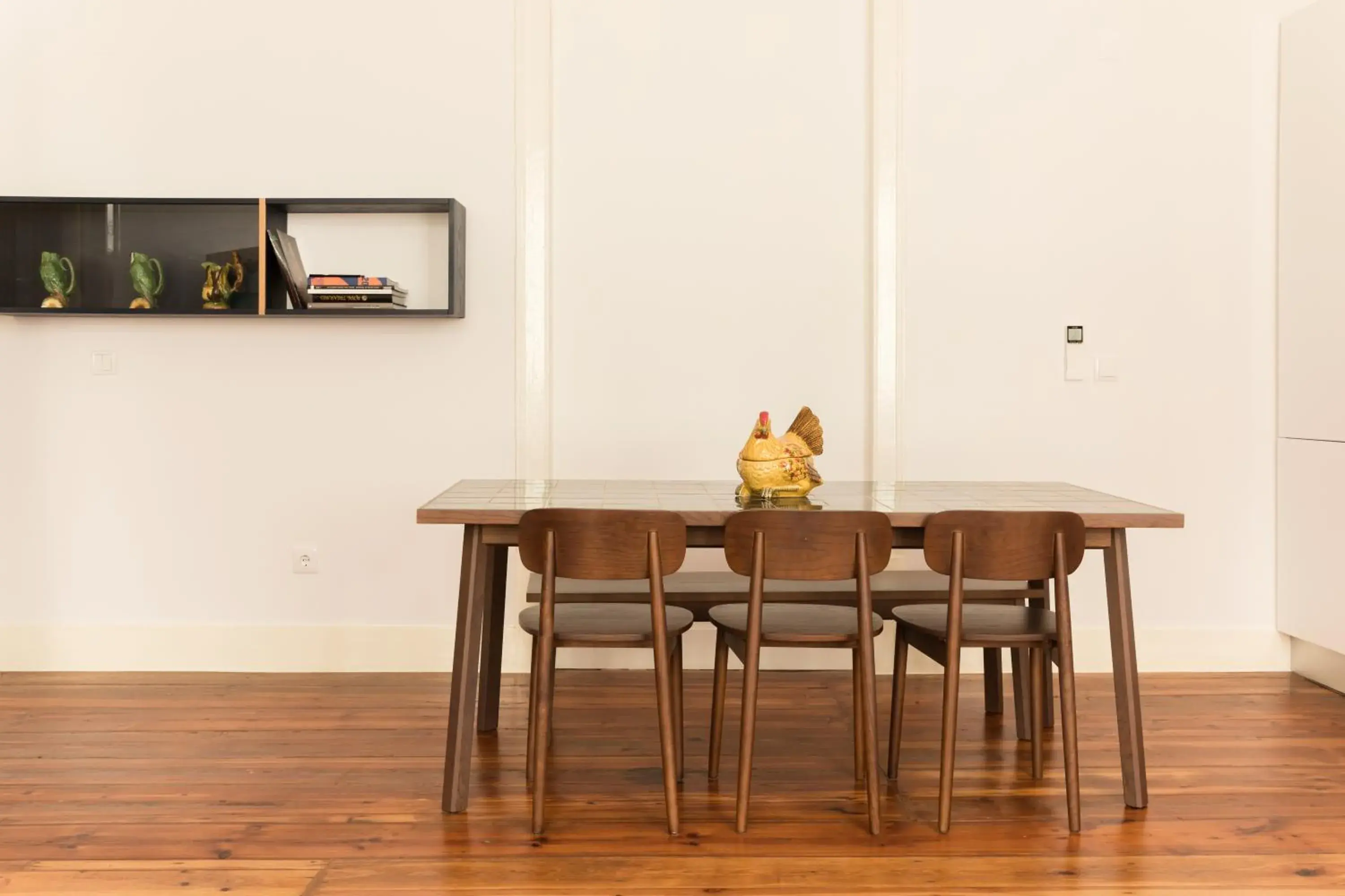 Dining area in The Visionaire Apartments Dining area in The Visionaire Apartments