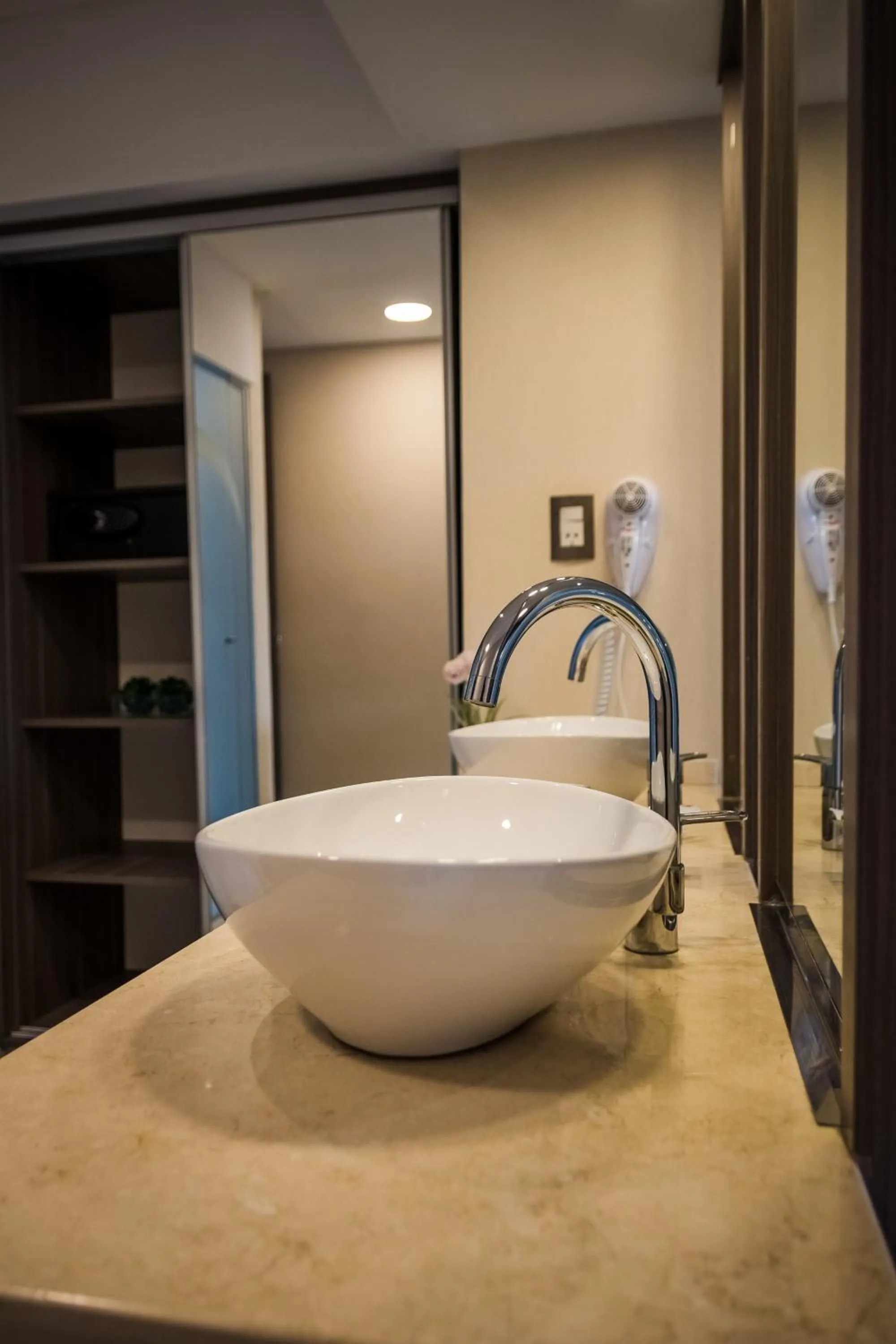 Bathroom in Eleton Resort & Spa