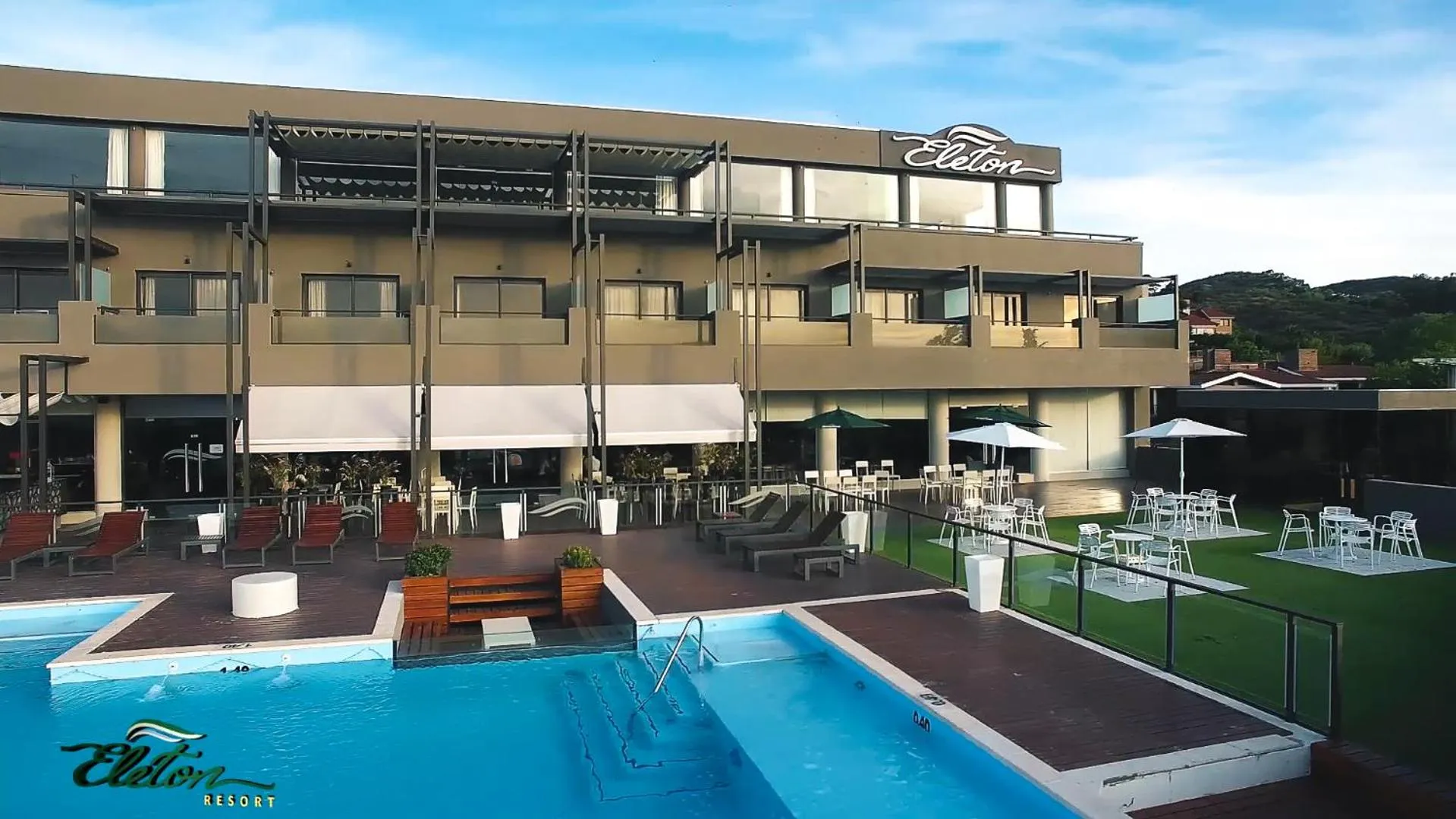 Swimming pool in Eleton Resort & Spa