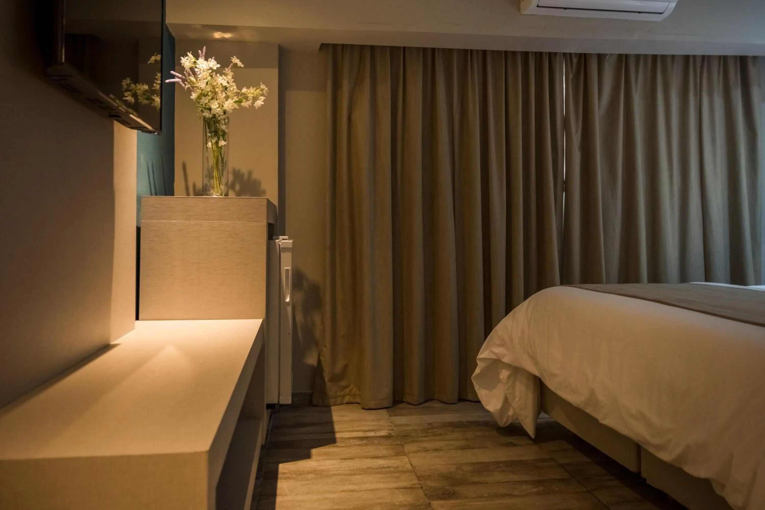 Photo of the whole room, Bed in Eleton Resort & Spa