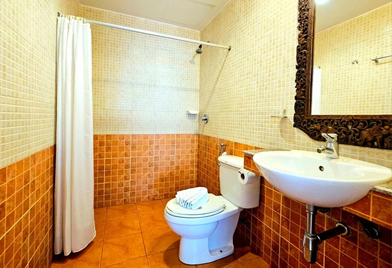 Bathroom in The Album Loft