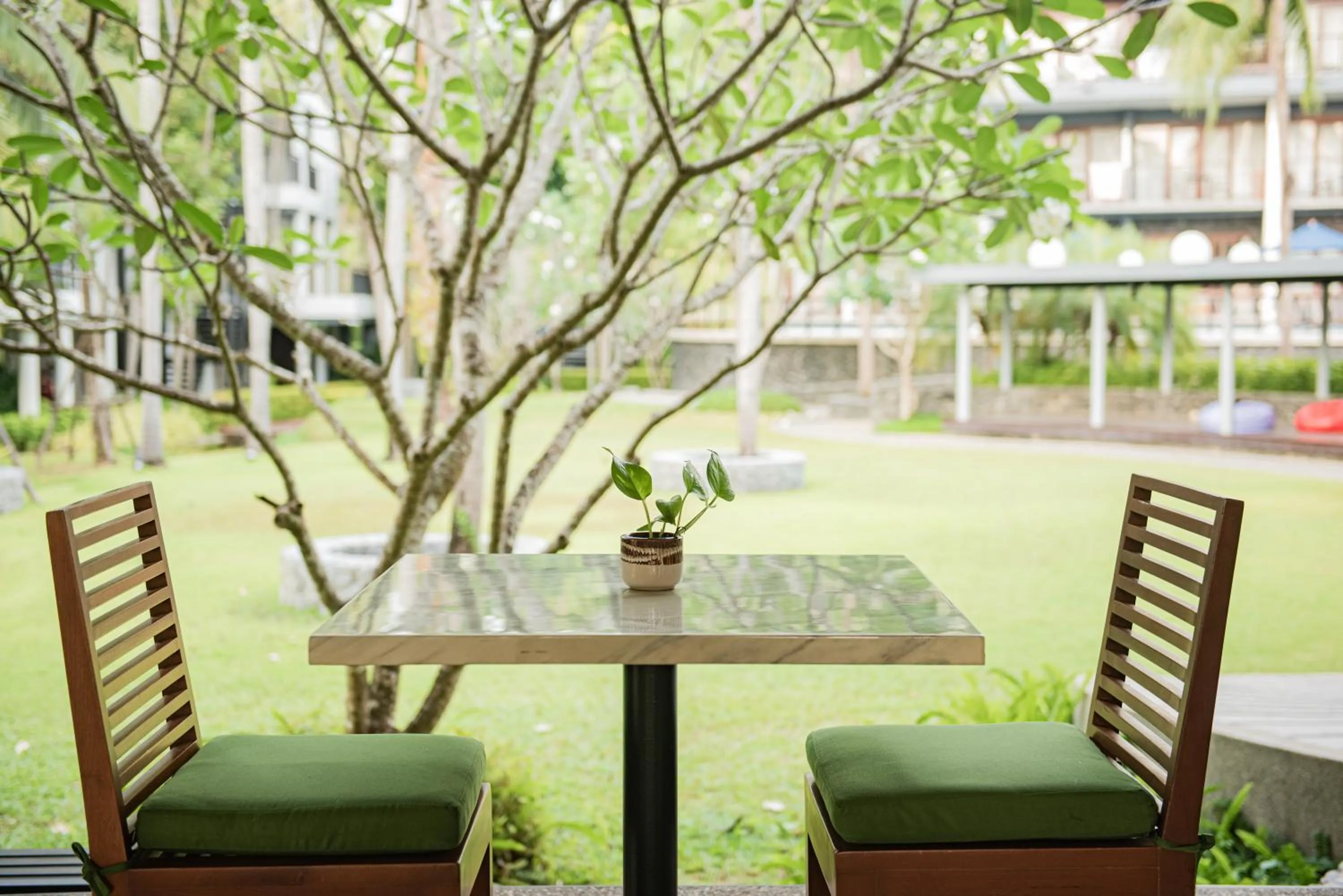 Restaurant/places to eat in Holiday Ao Nang Beach Resort, Krabi