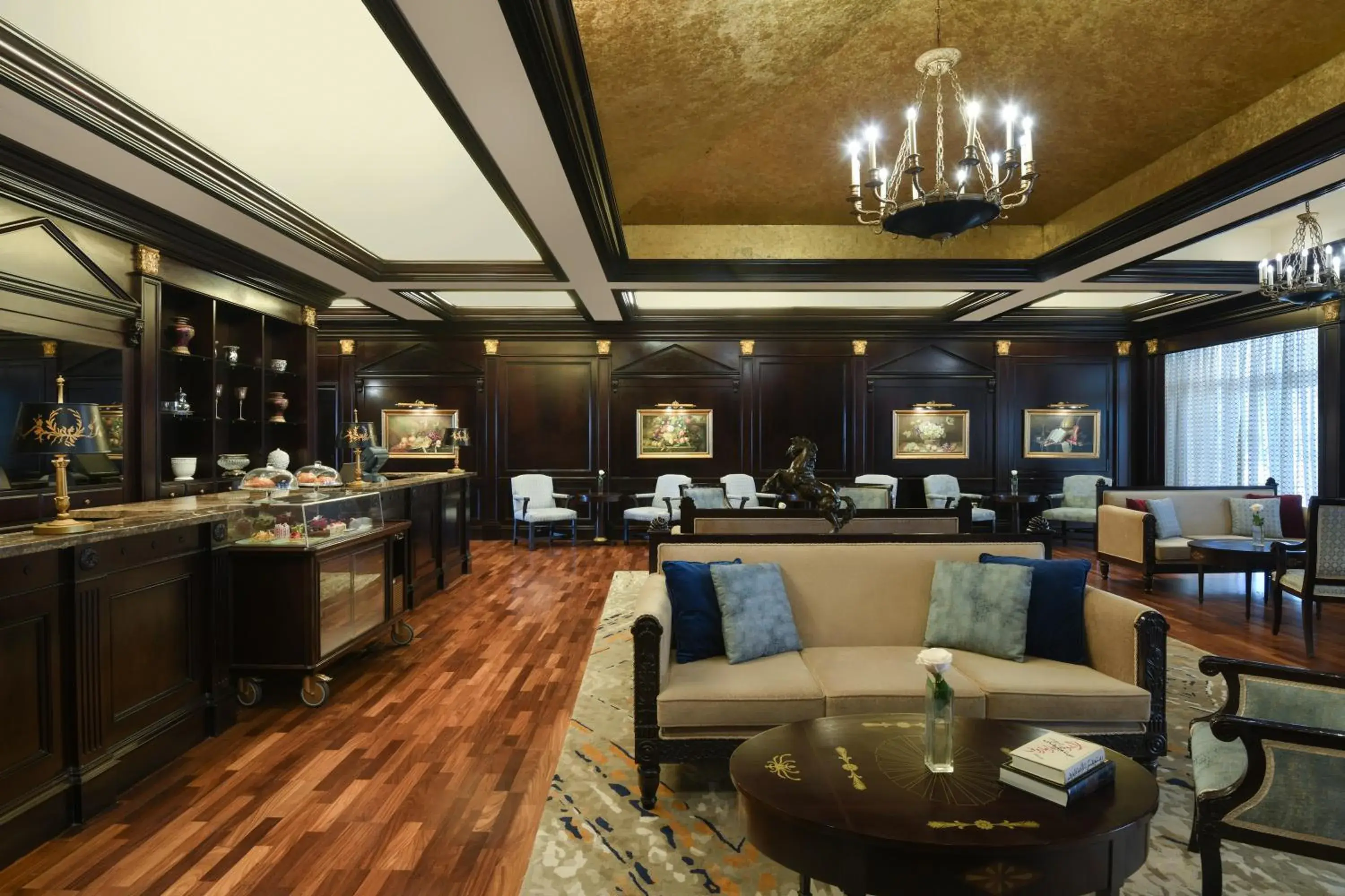 Restaurant/places to eat in Al Aziziyah Boutique Hotel By The Torch Restaurant/places to eat in Al Aziziyah Boutique Hotel By The Torch