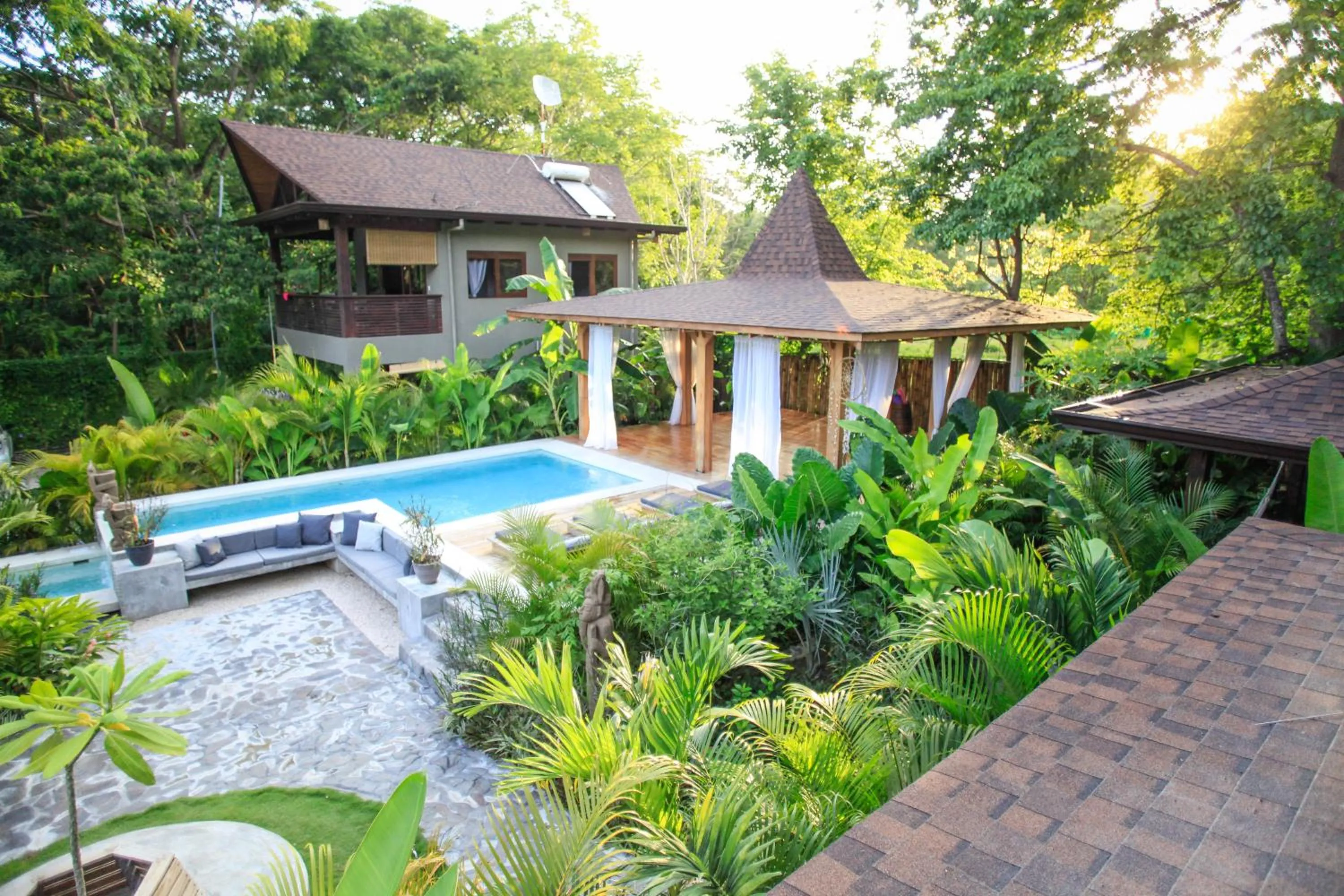 Garden in Lua Villas