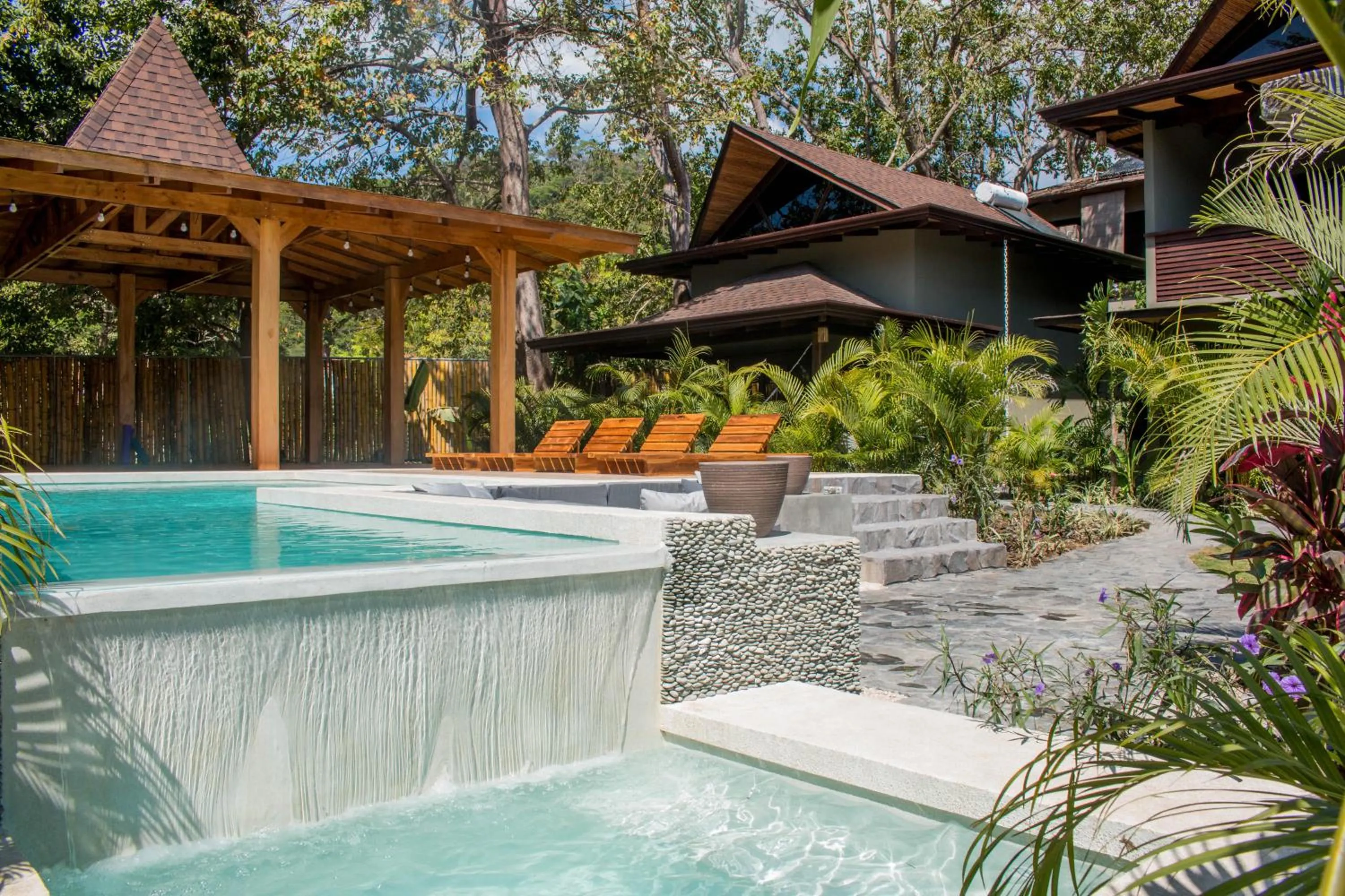 Swimming pool in Lua Villas