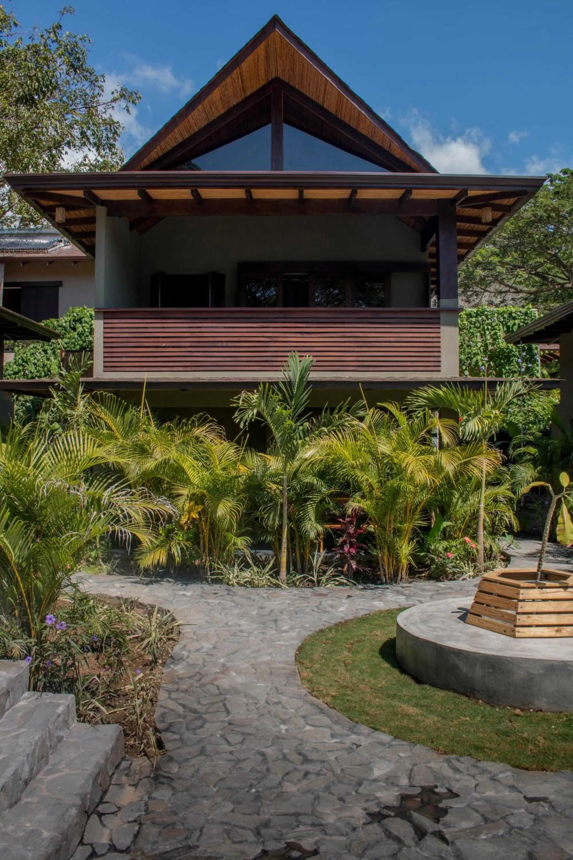 Facade/entrance in Lua Villas