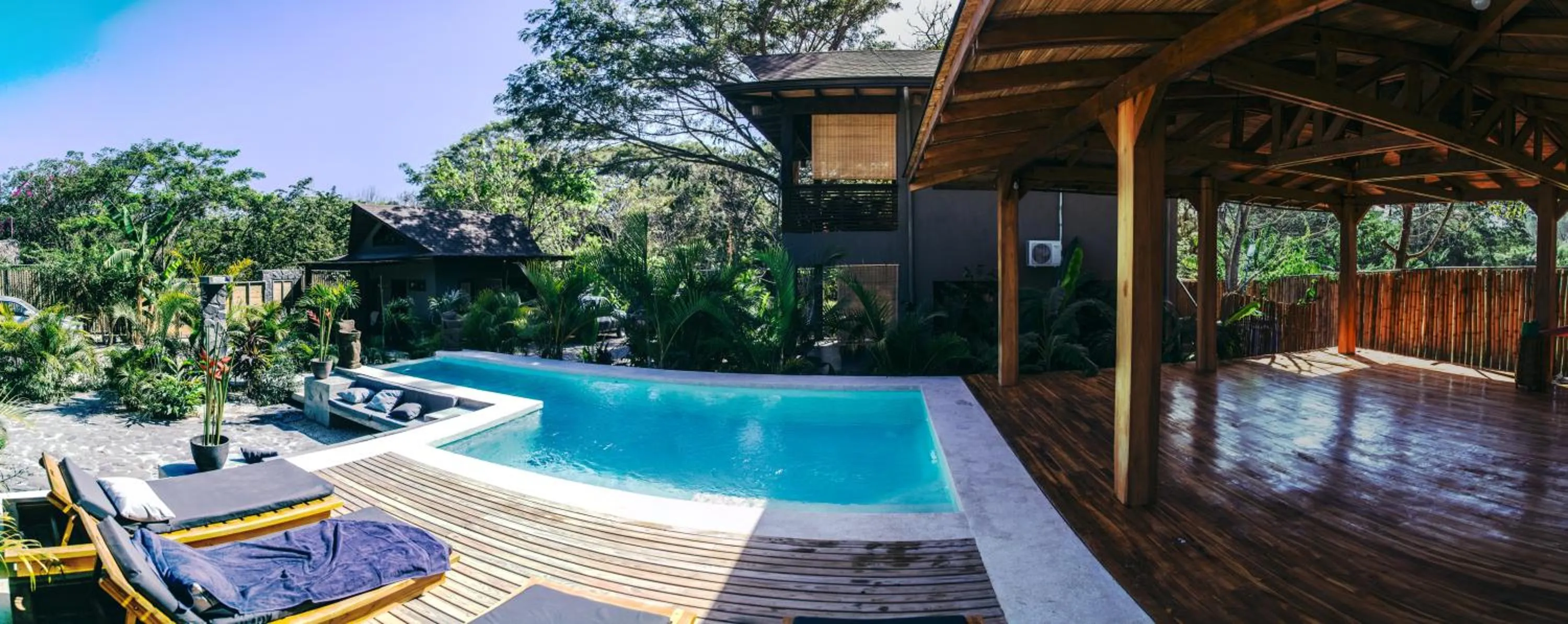 Swimming pool in Lua Villas