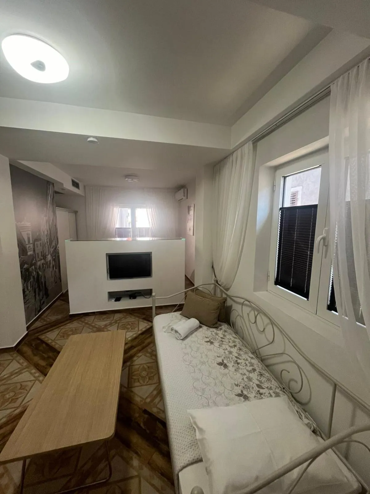 Bed in Apartments & rooms - TIANIS - Self check-in