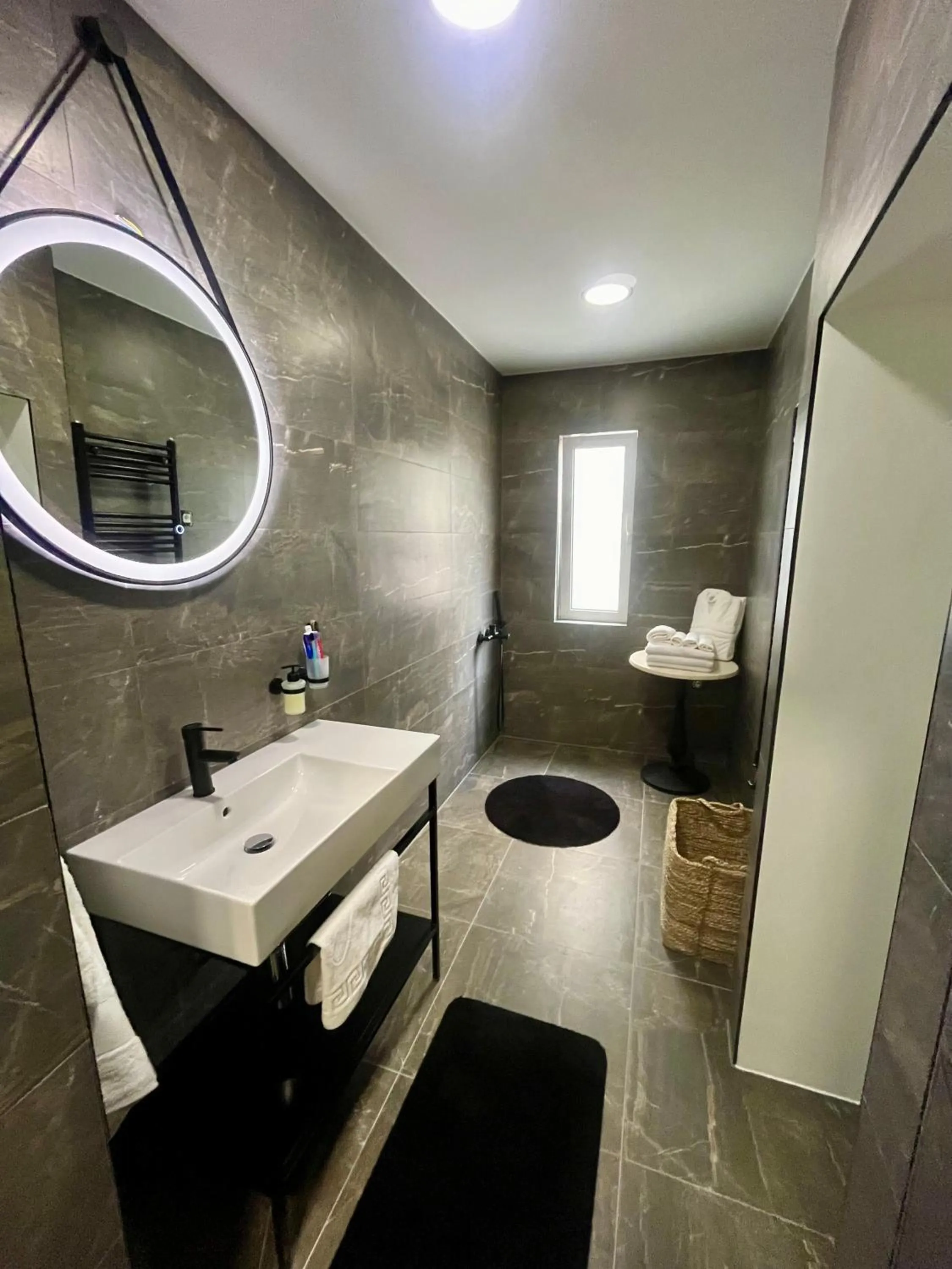 Shower in Apartments & rooms - TIANIS - Self check-in