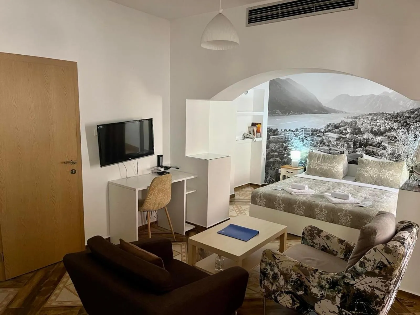 Bed in Apartments & rooms - TIANIS - Self check-in