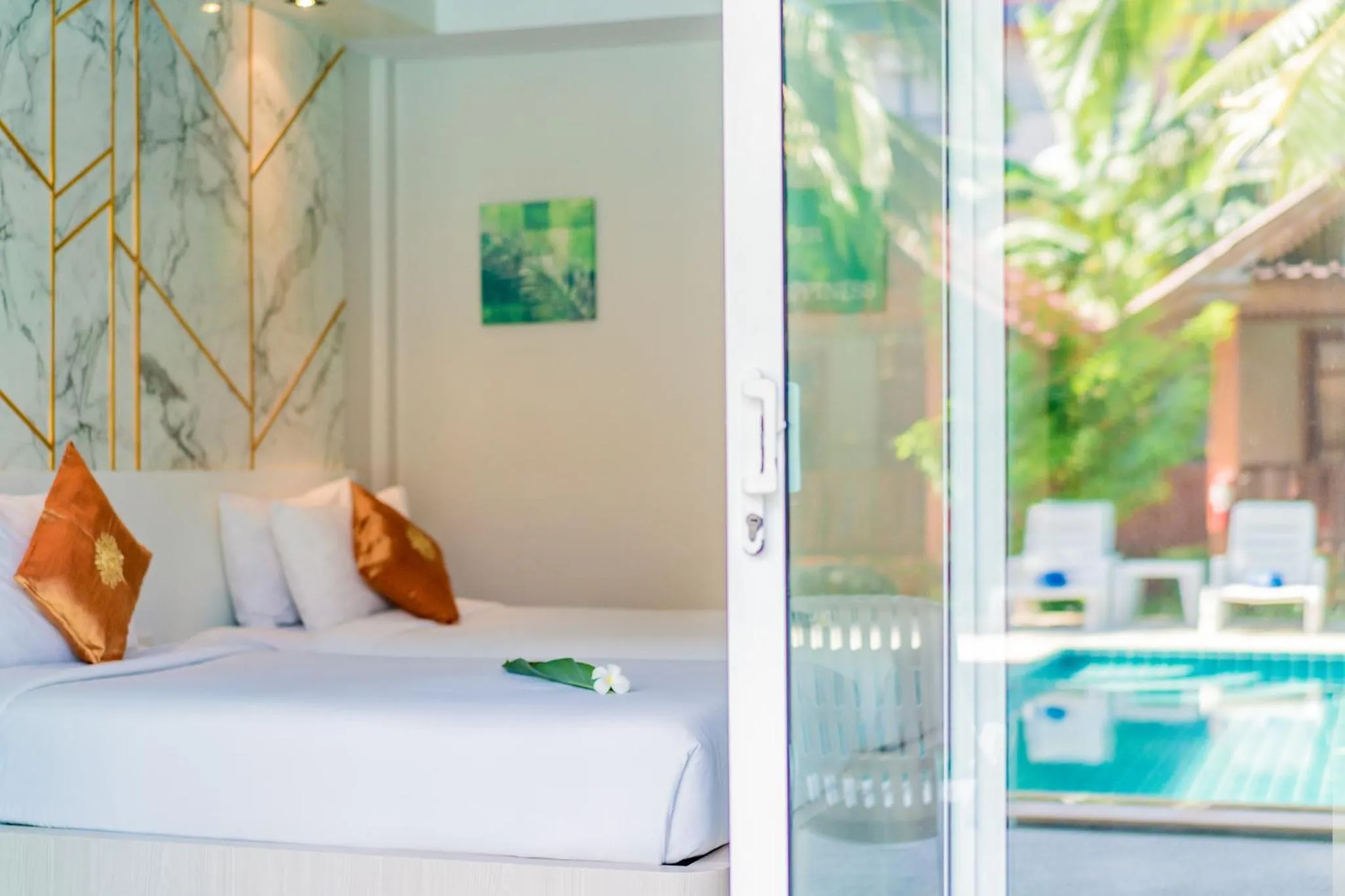 Bed in Phi Phi Anita Resort