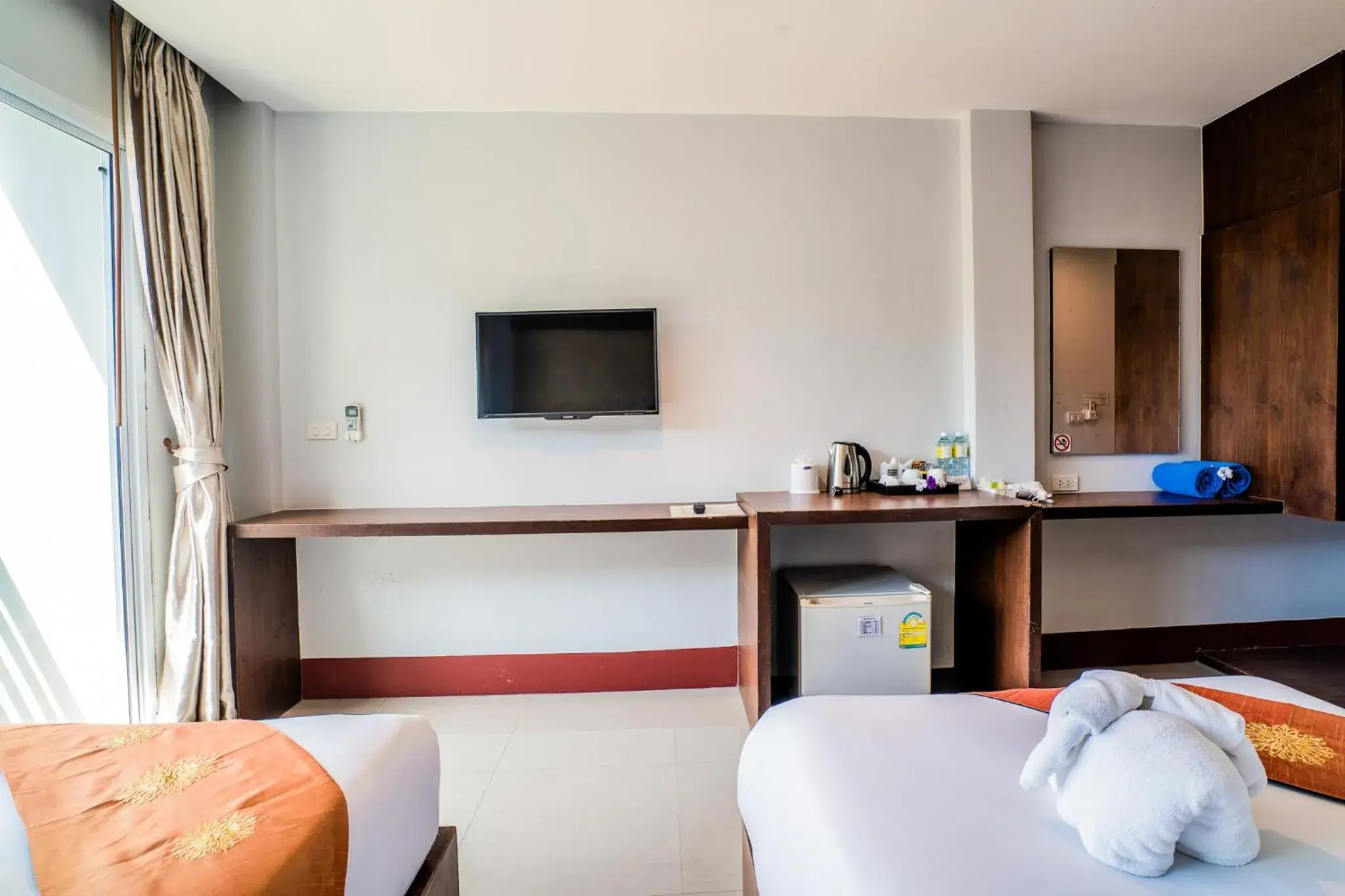 Bed in Phi Phi Anita Resort Bed in Phi Phi Anita Resort