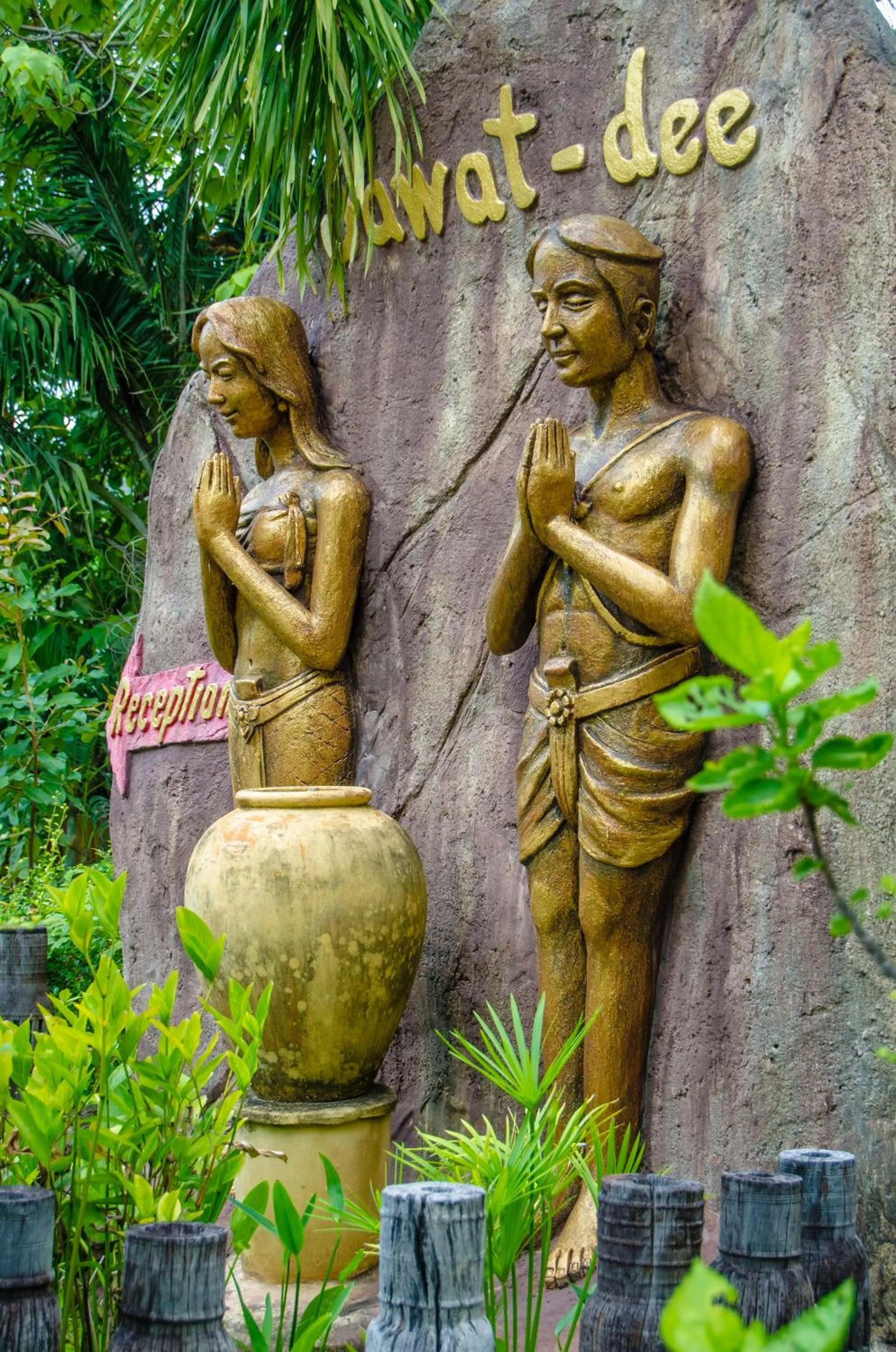 Area and facilities in Haadson Resort & Koh Raham