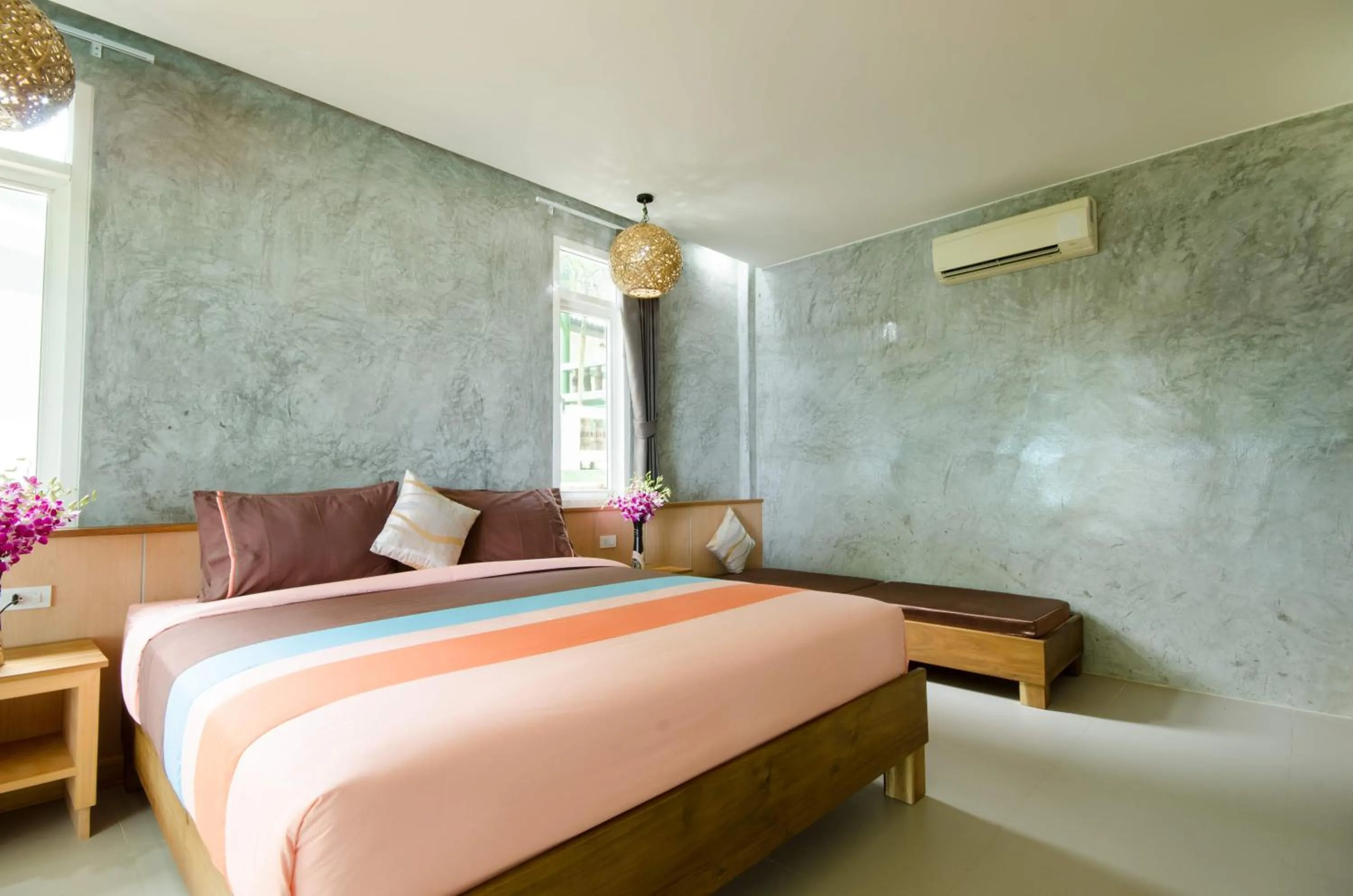Bed in Haadson Resort & Koh Raham