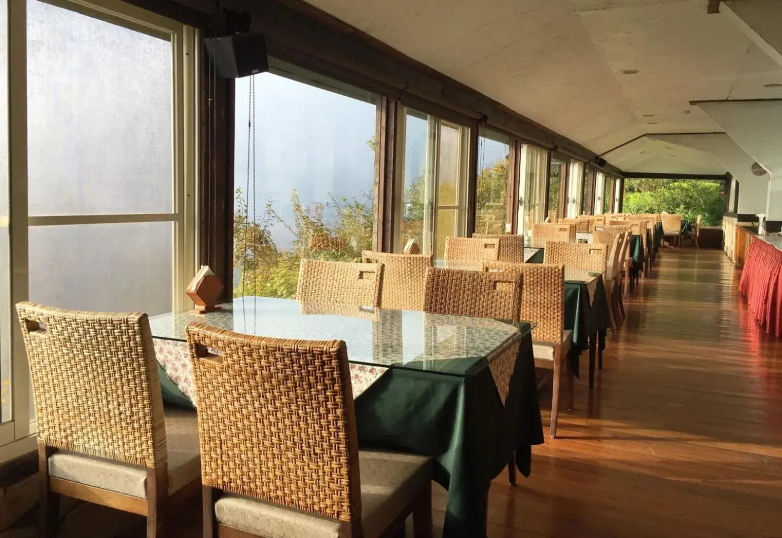 Restaurant/places to eat in Top Cloud Villa Restaurant/places to eat in Top Cloud Villa