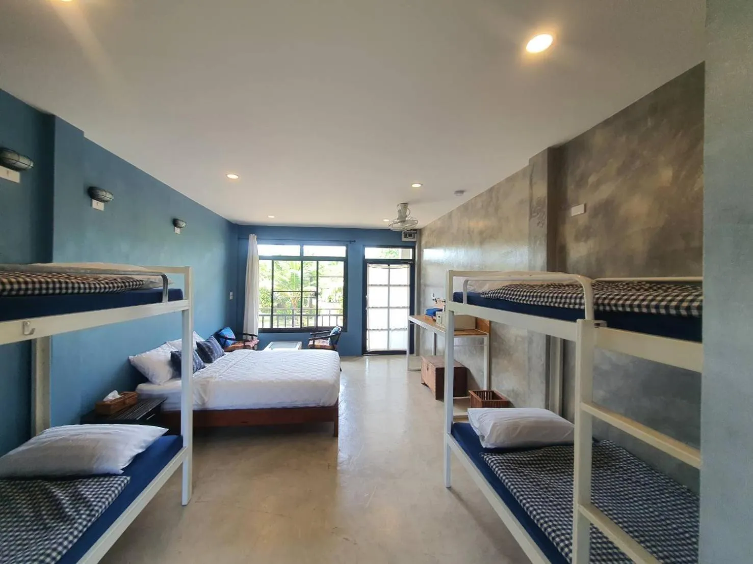 Photo of the whole room, Bed in Le Cocotier