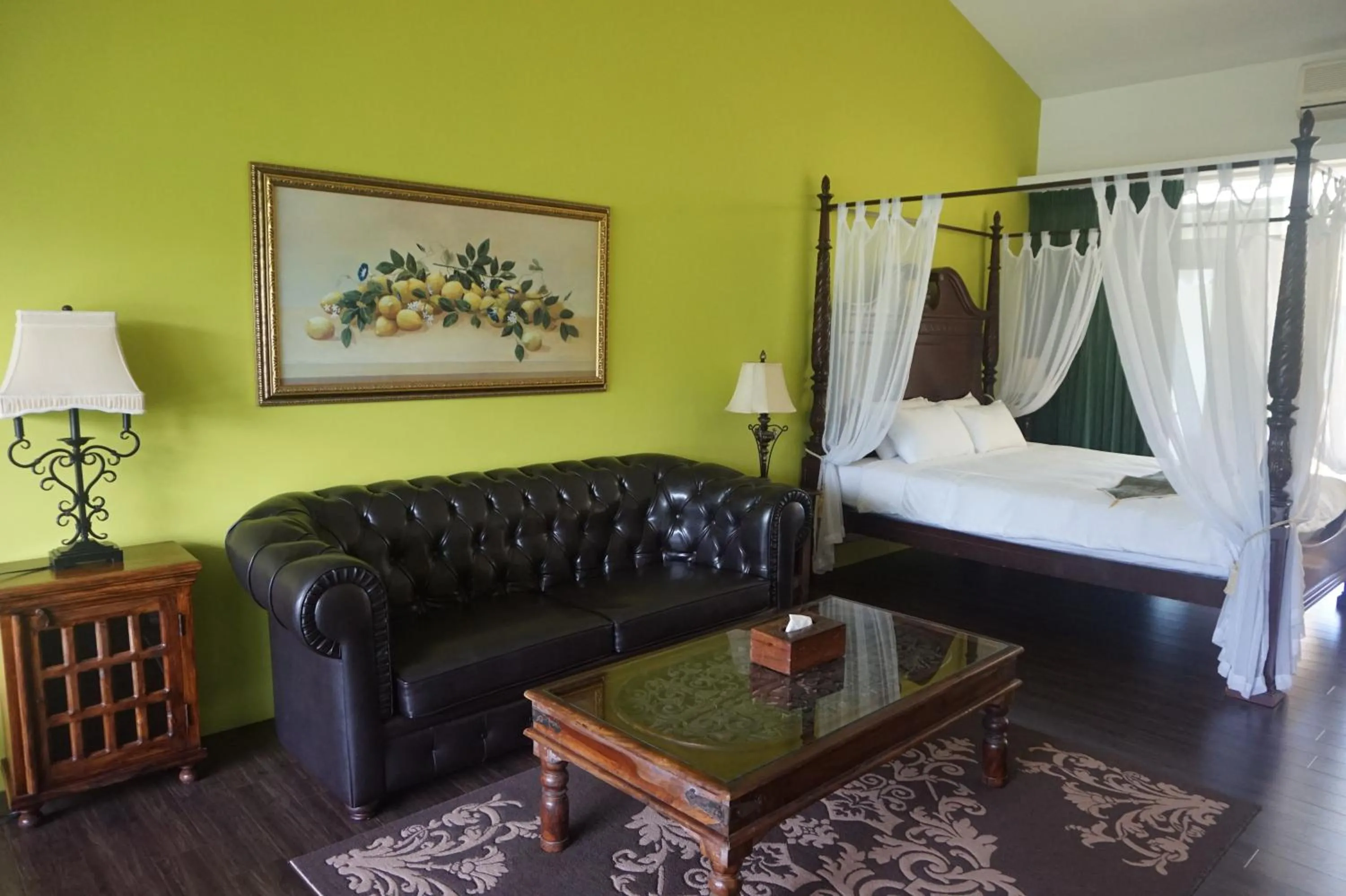 Bed in Juhu Farmstay