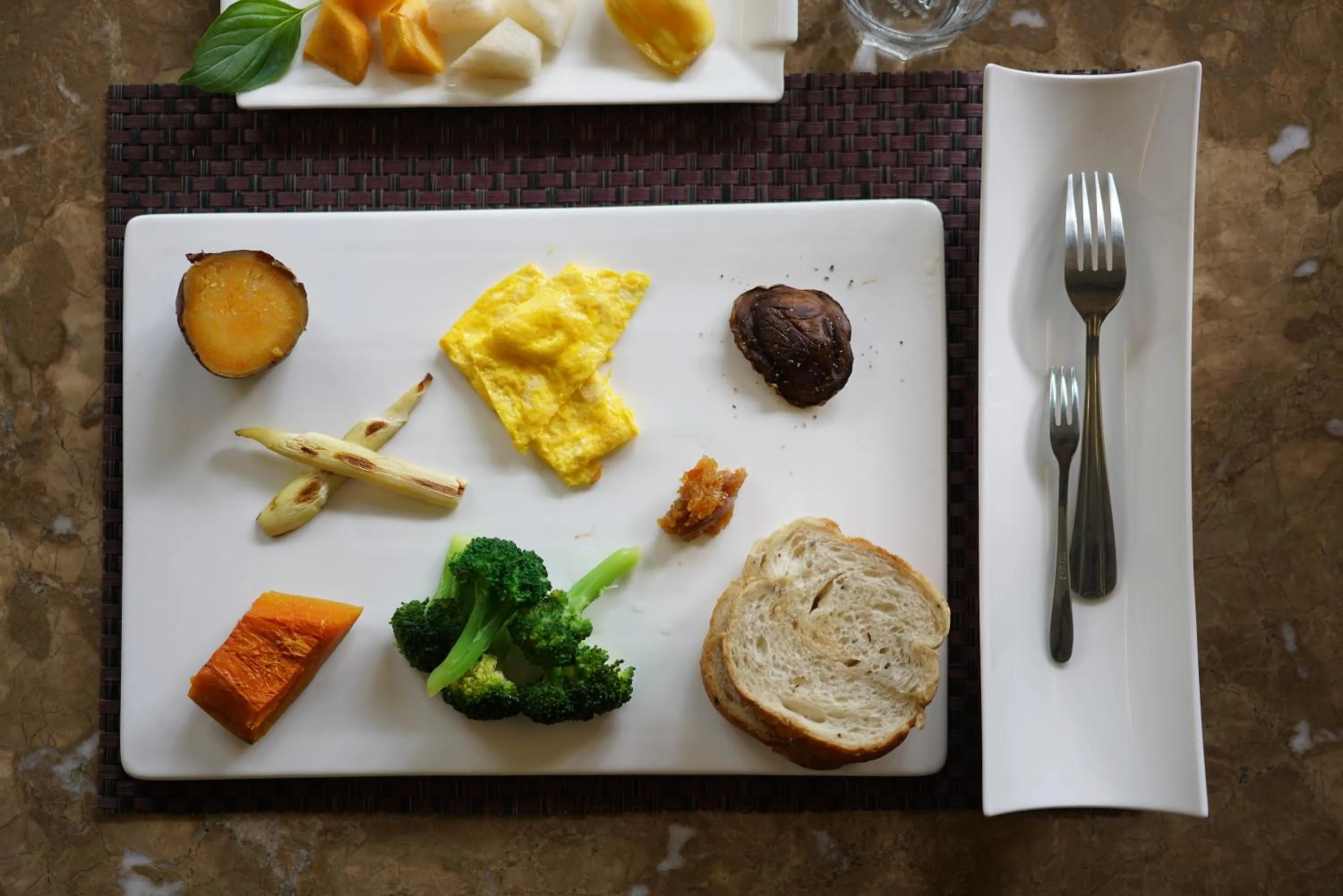 Breakfast in Juhu Farmstay