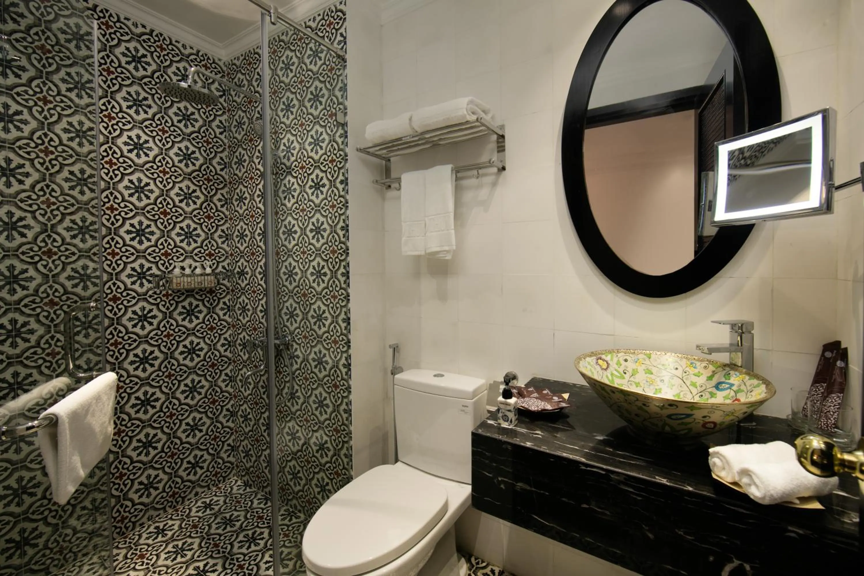 Shower in The Noble Swan Hotel & Spa