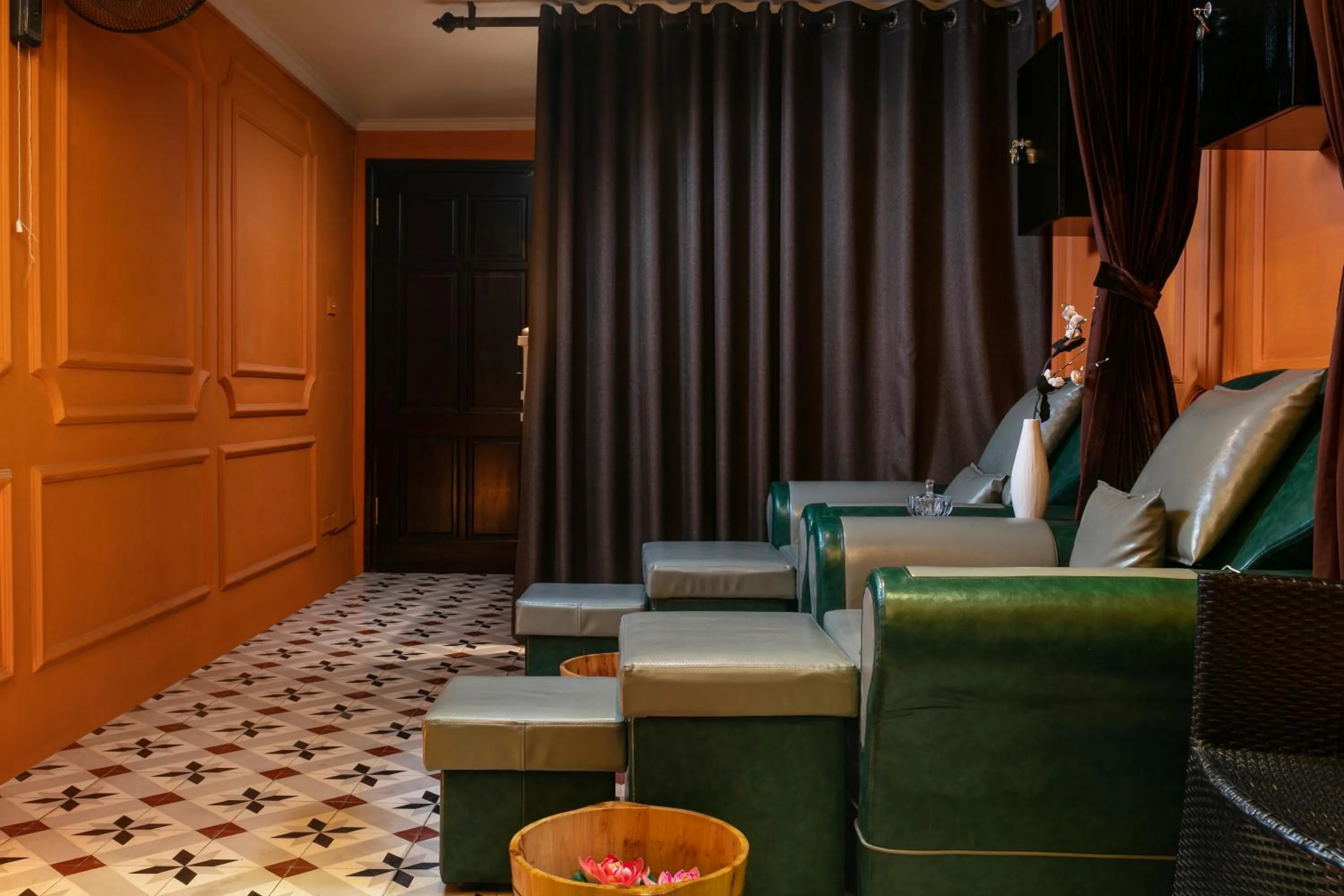 Massage in The Noble Swan Hotel & Spa