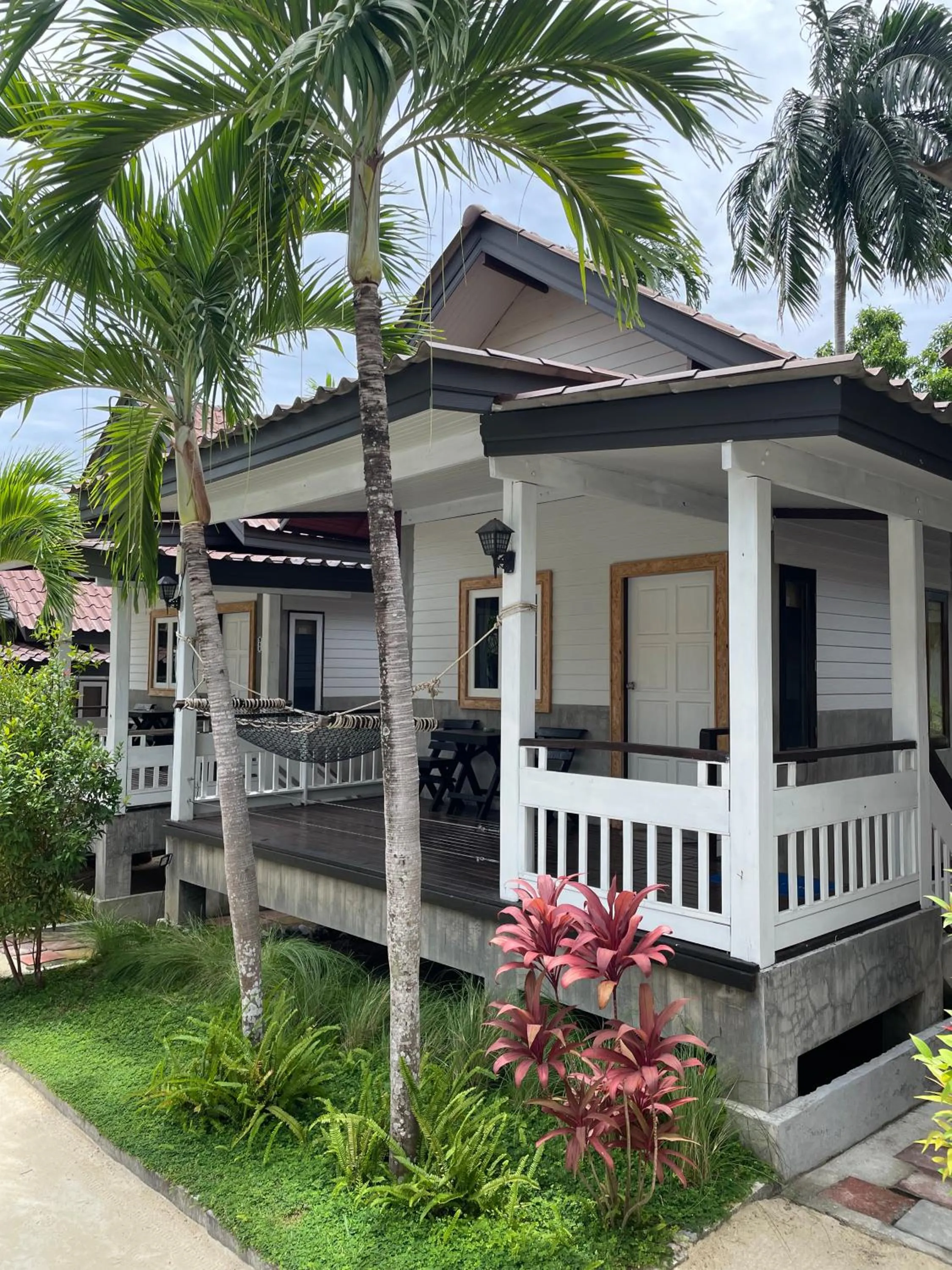 See Through Resort Haad Yao