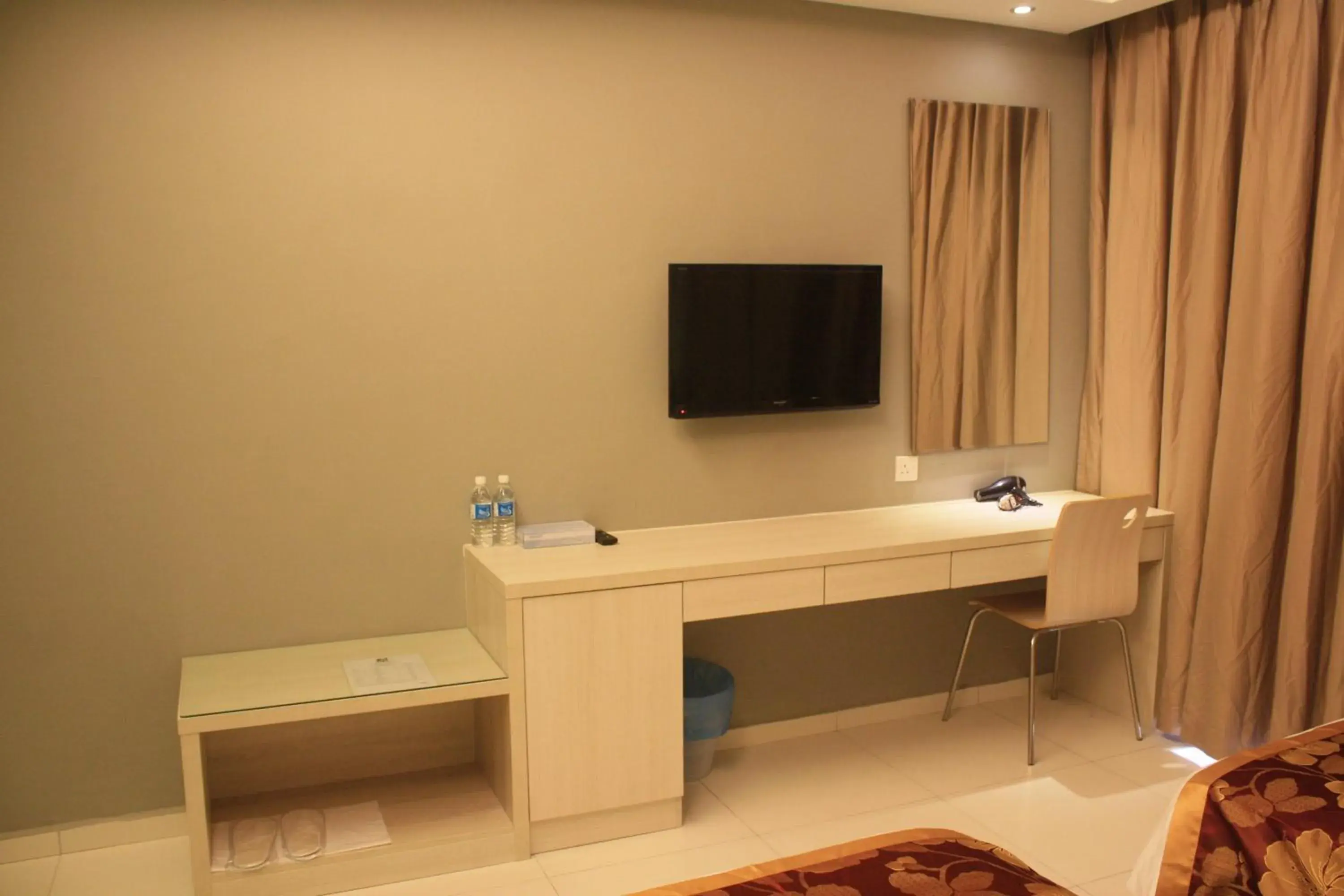 Bedroom in Aurora Hotel Bedroom in Aurora Hotel