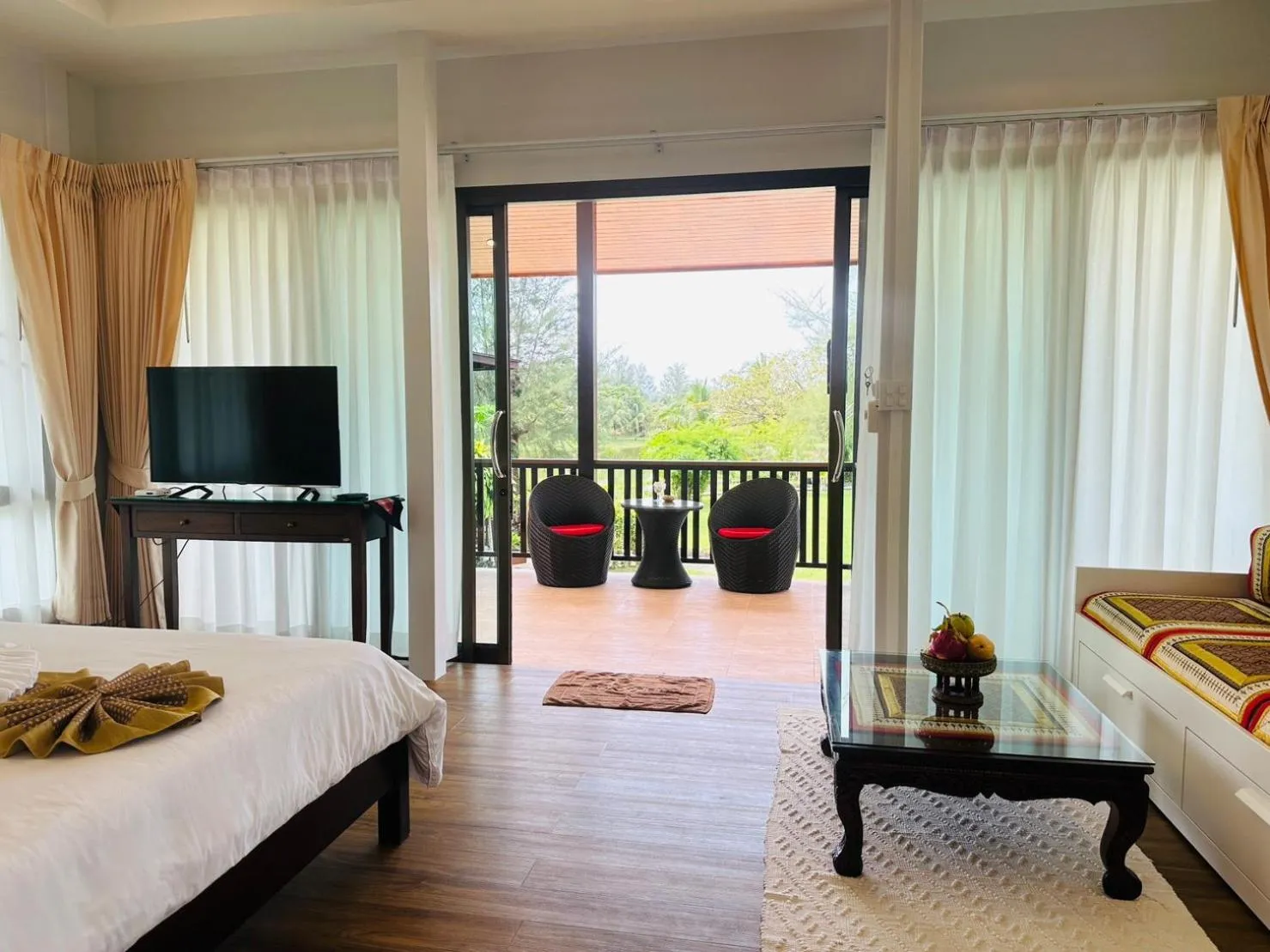 View (from property/room), Bed in ThaiLife Wellness & Meditation Resort- SHA Plus