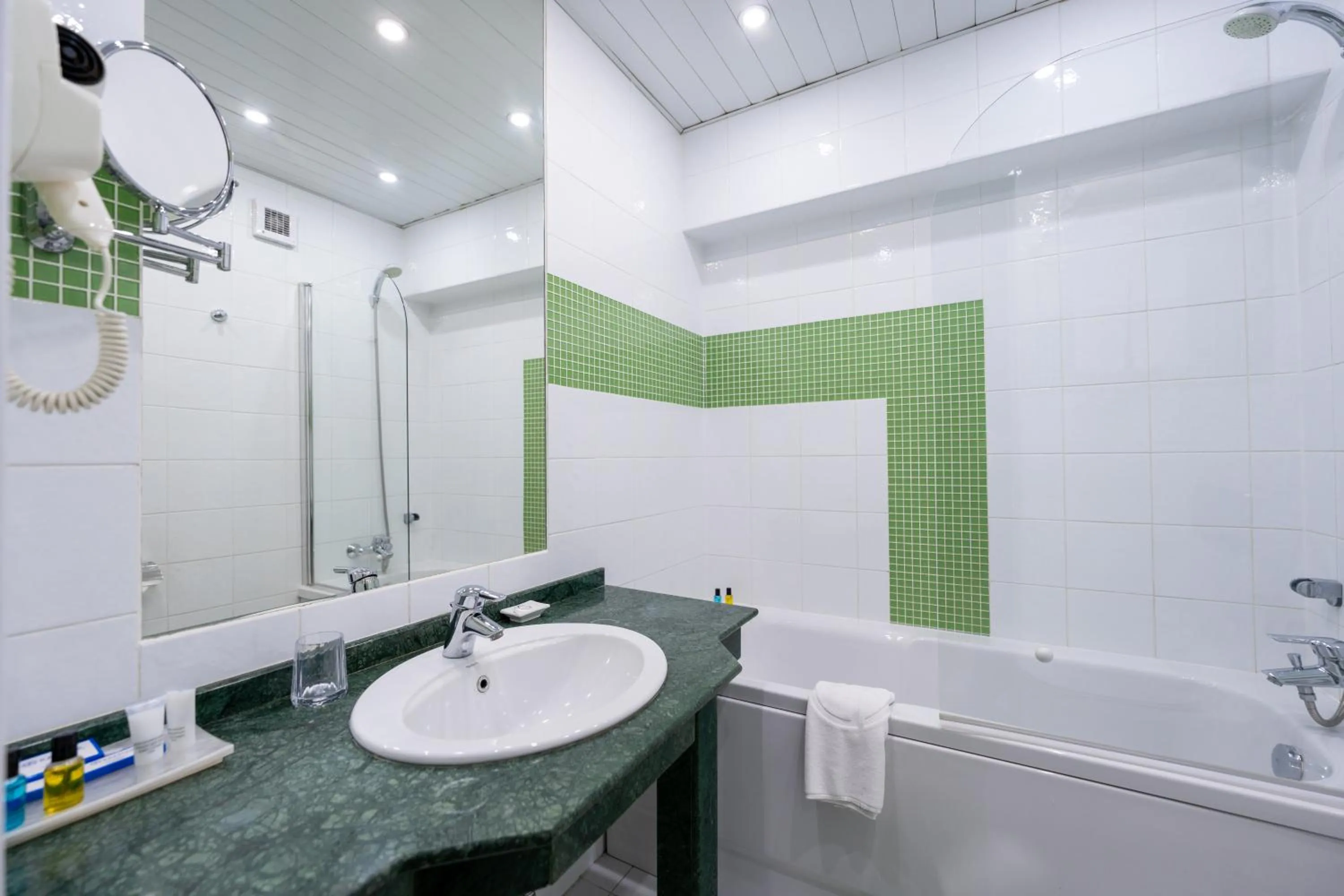 Hotel Kazzhol Almaty