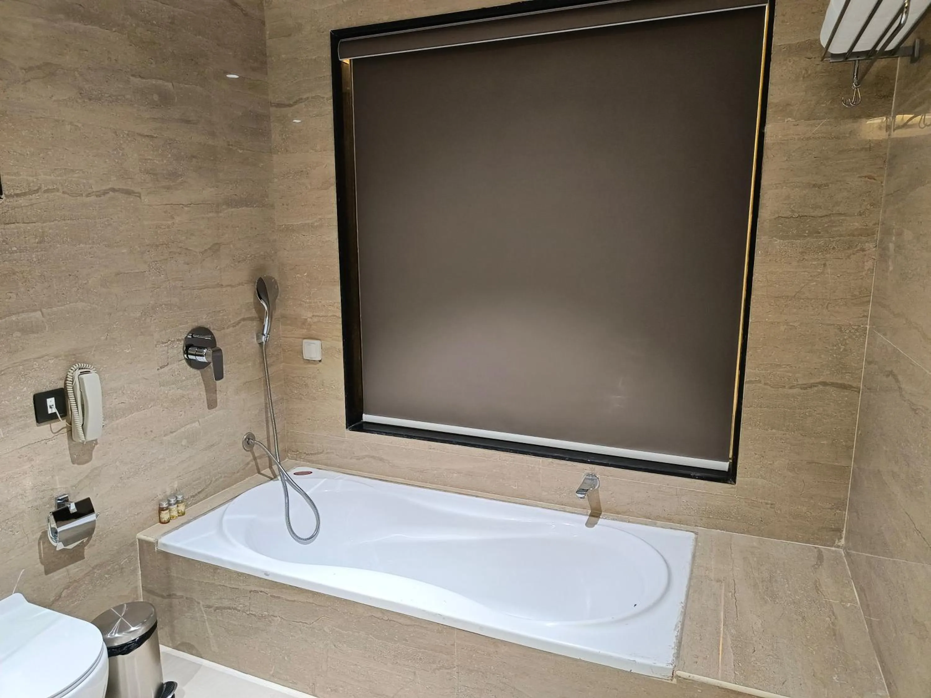 Bath in Sun Hotel and Resort, Mount Abu