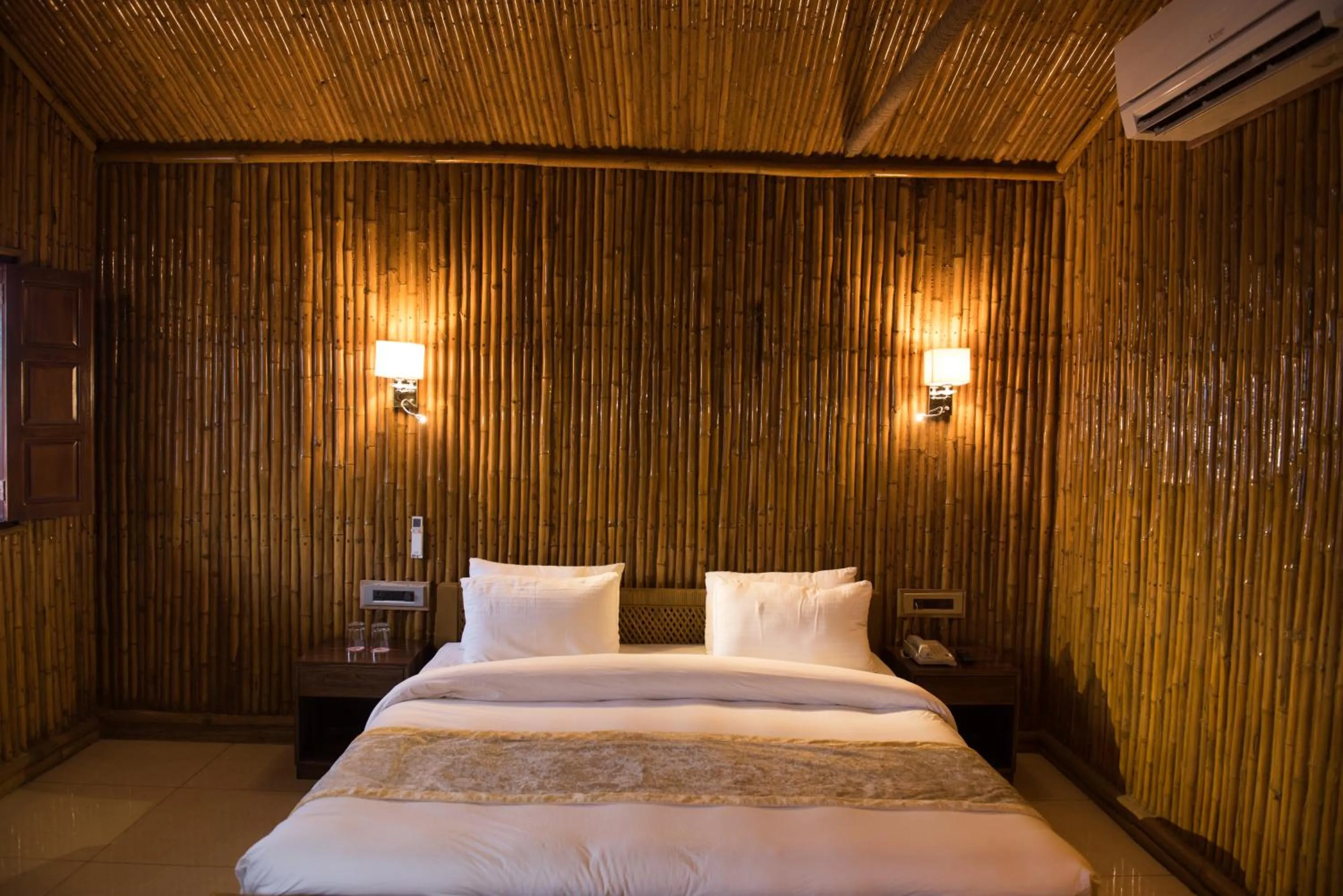 Bed in Sun Hotel and Resort, Mount Abu